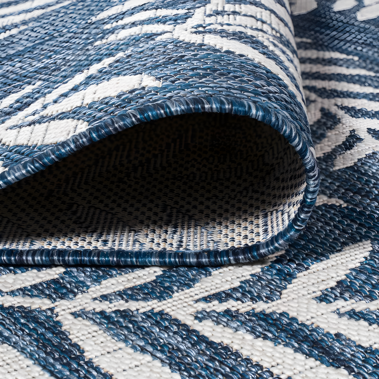 5' Square Nevis Palm Frond Indoor/Outdoor Area Rug, Navy/Ivory - JONATHAN Y