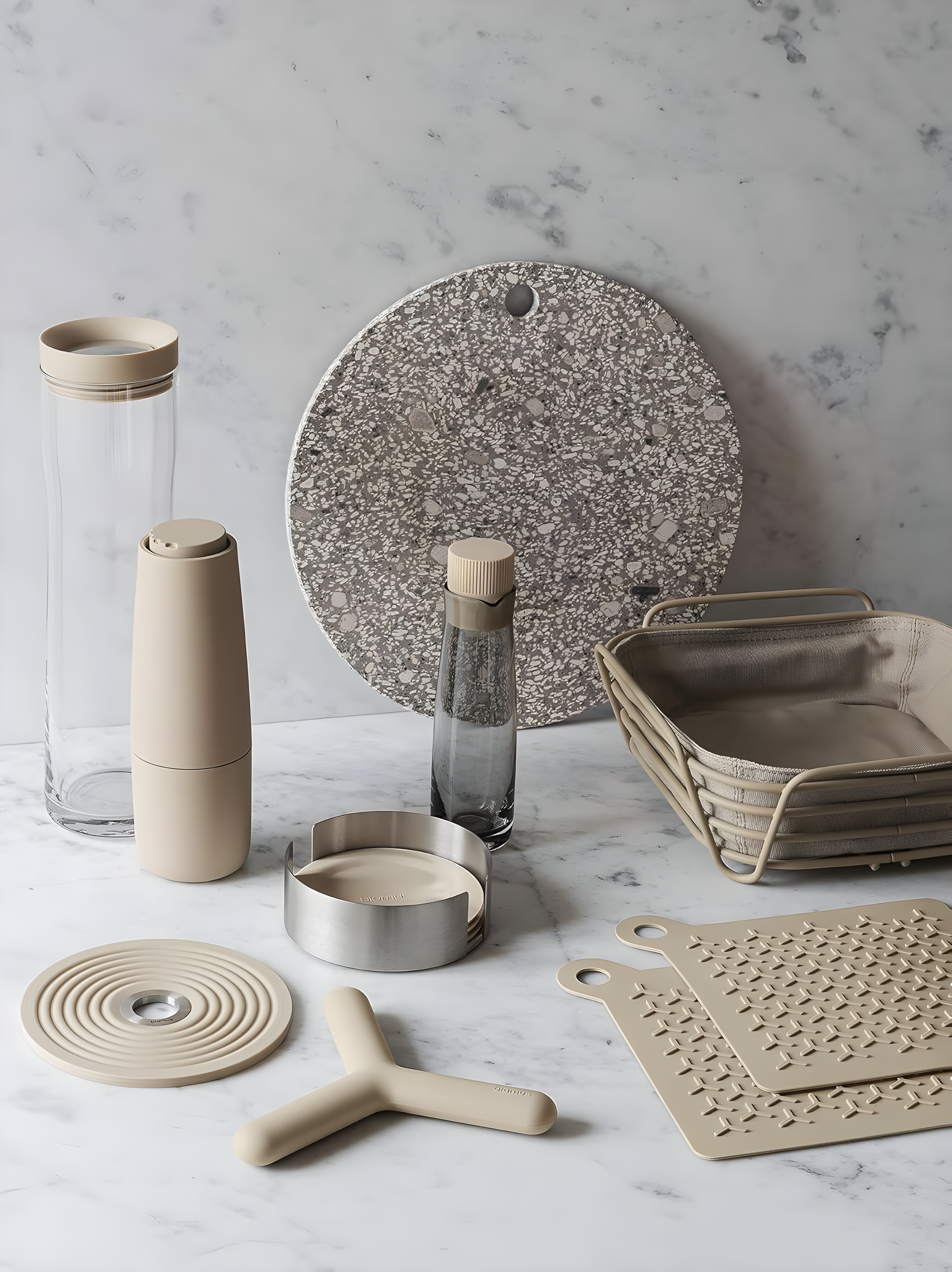 LARETO 7 Piece Coaster Set with Holder