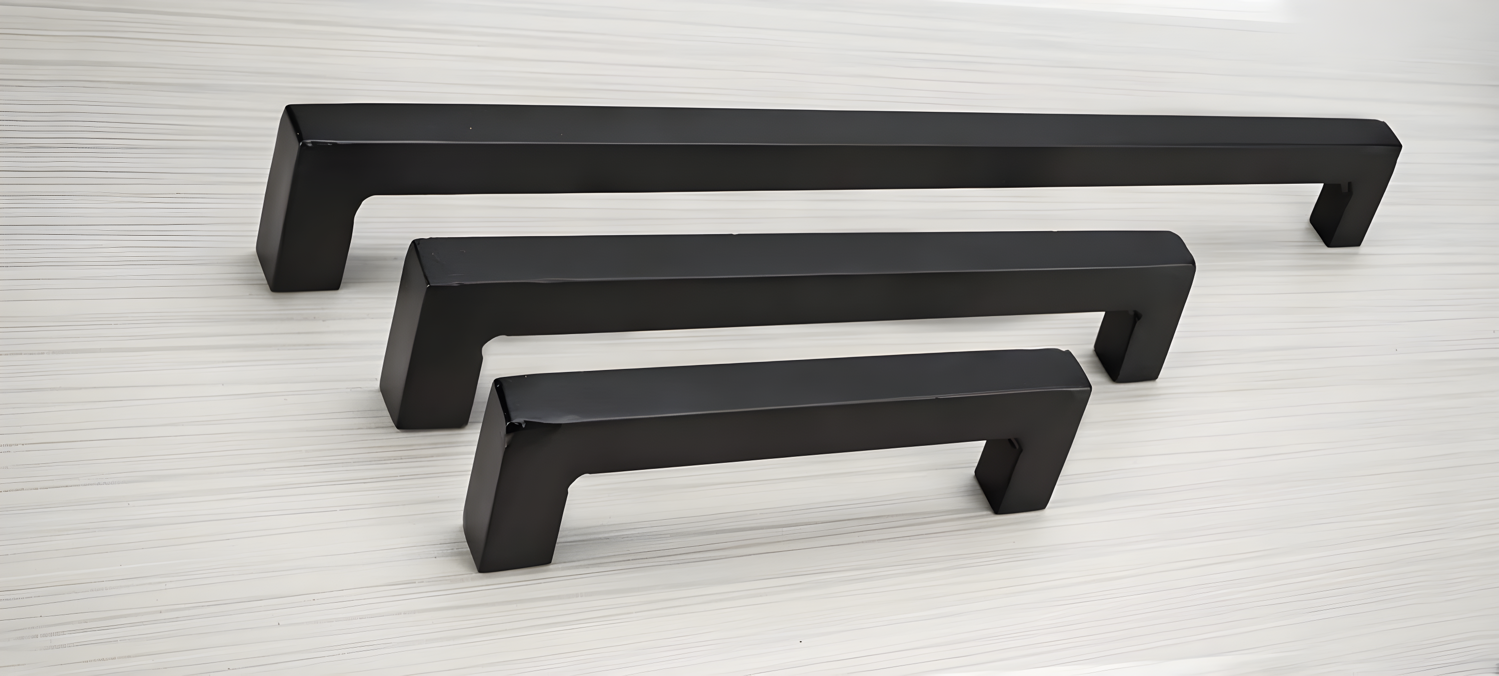 Richelieu Hardware BP9466192900 Sheffield Collection 7 9/16-inch (192 mm) Center-to-Center Matte Black Traditional Rectangular Pull Handle for Barn Doors, Cabinets, Drawers, and Furniture