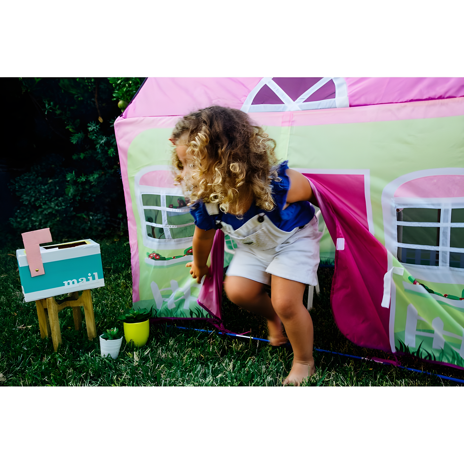 Pacific Play Tents Pacific Play Tents 50'' W x 40'' D Indoor / Outdoor Polyester Play Tent