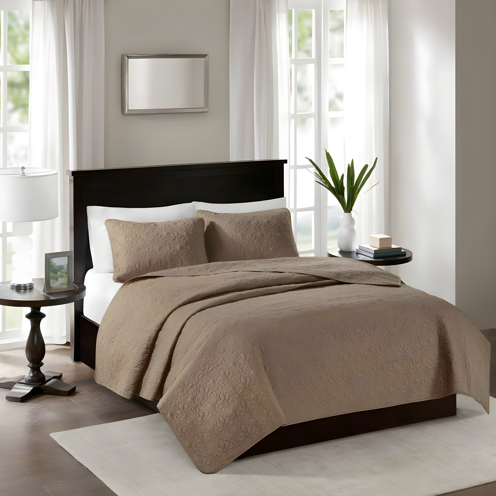 Madison Park Quebec Reversible Quilt Set