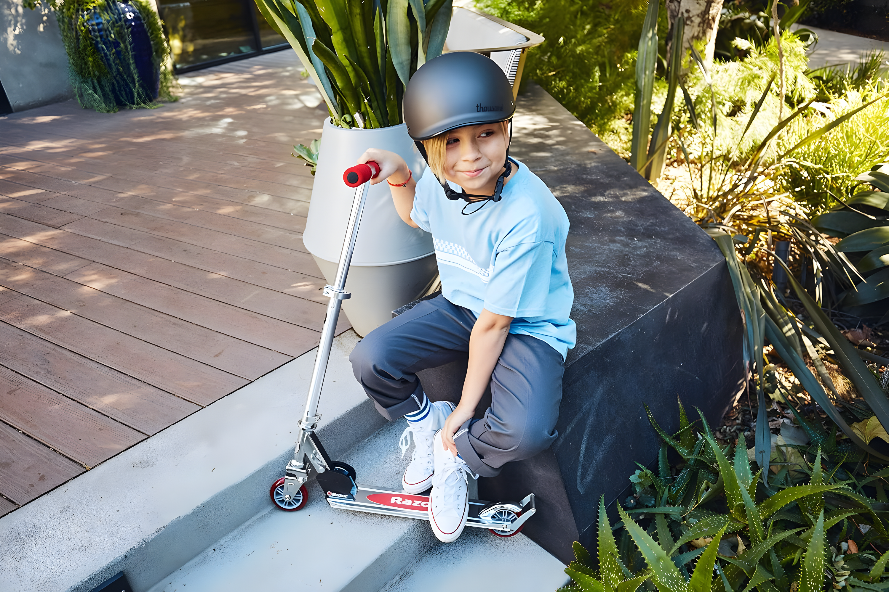 Razor A2 Kick Scooter – Purple, Wheelie Bar, Foldable, Lightweight, for Child Ages 5+