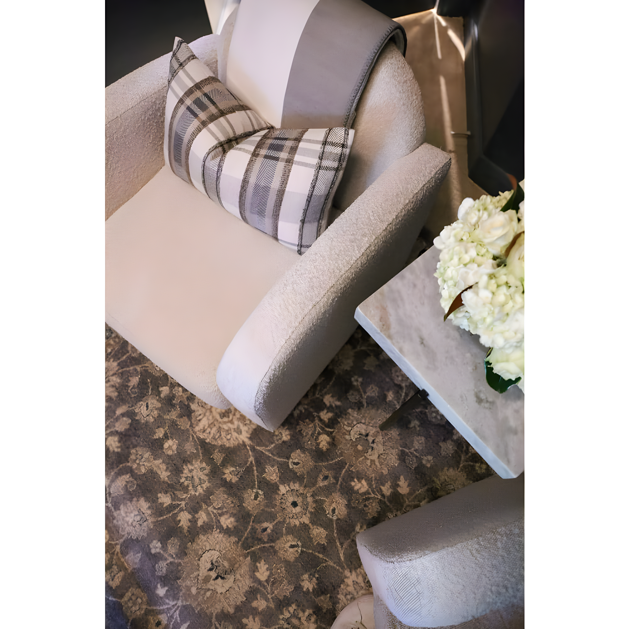 Sofia SOF330 Power Loomed Indoor Area Rug - Light Grey/Beige - 8'x10' - Safavieh.