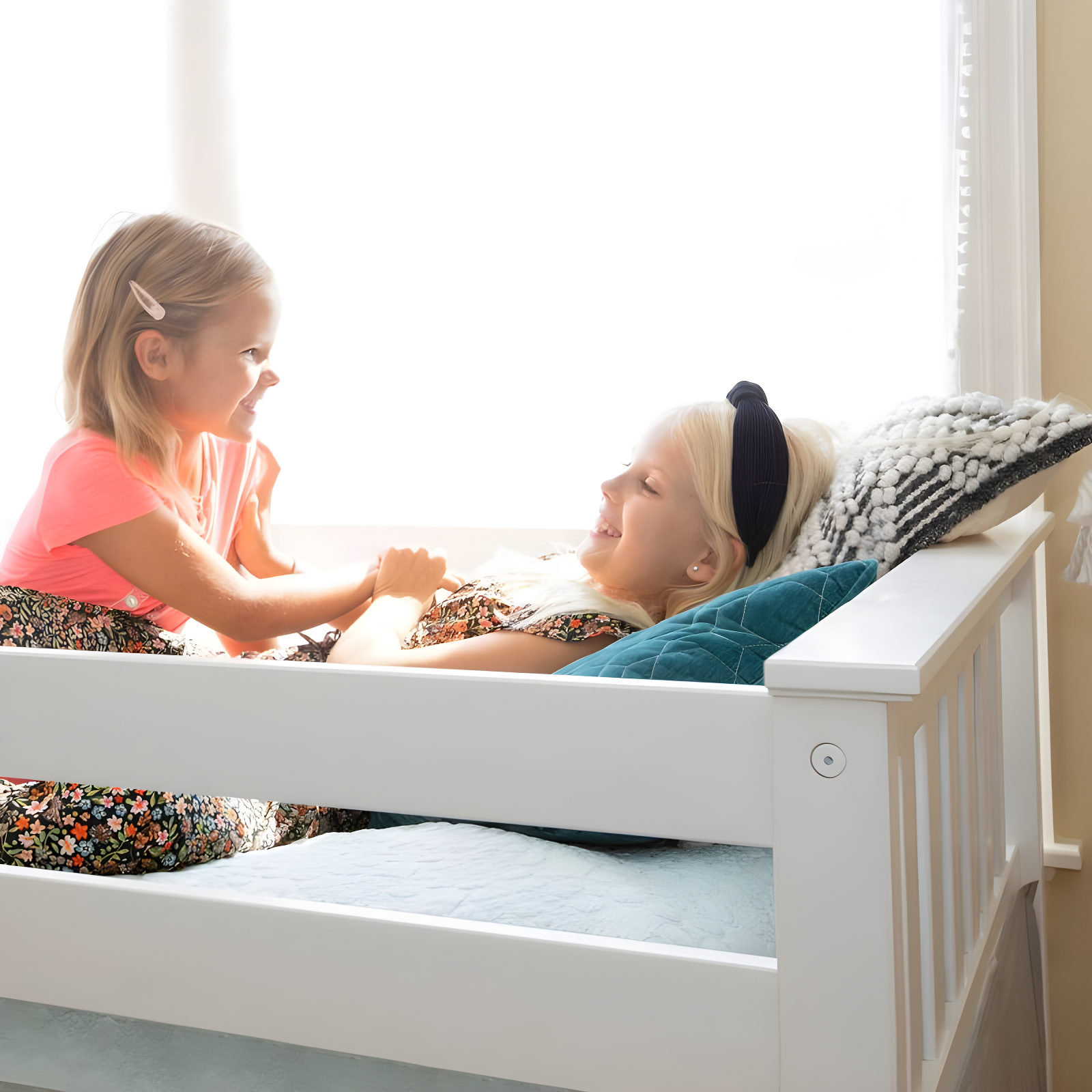 Max & Lily Twin over Twin Bunk Bed for Kids, Solid Wood Low Bunk Beds with Ladder, White