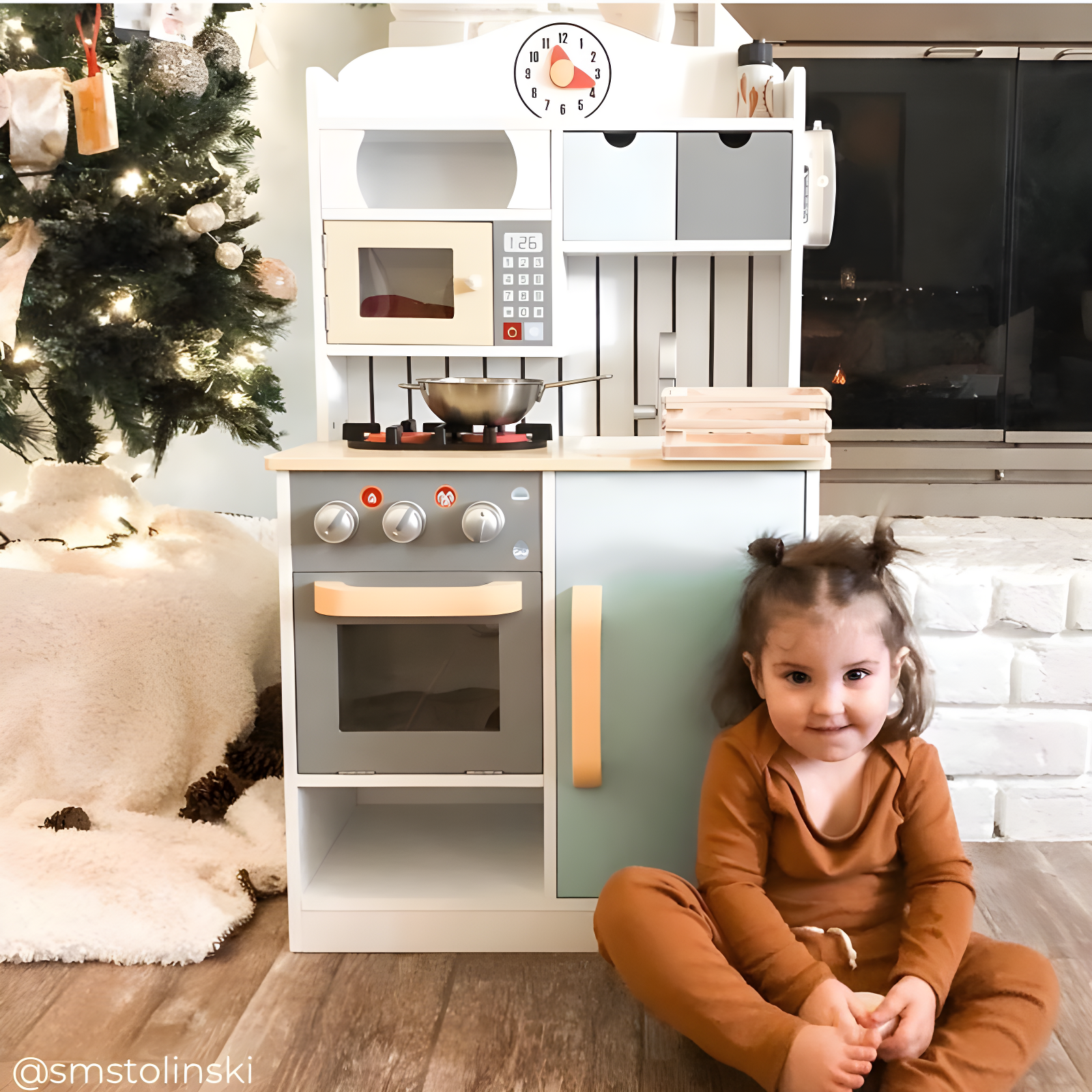 Teamson Kids Teamson Kids Little Chef Florence Classic Wooden Play Kitchen