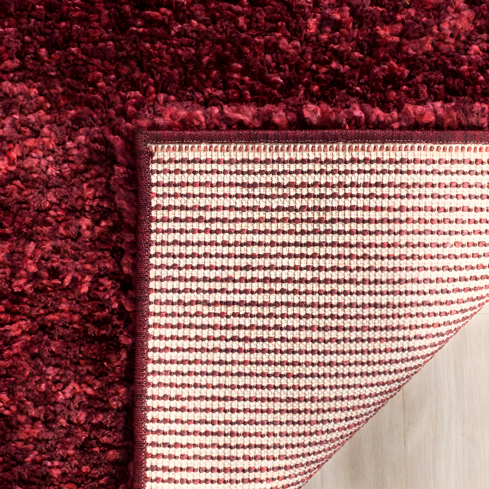 Shag SG151 Power Loomed Area Rug - Maroon - 4'x4' - Safavieh.