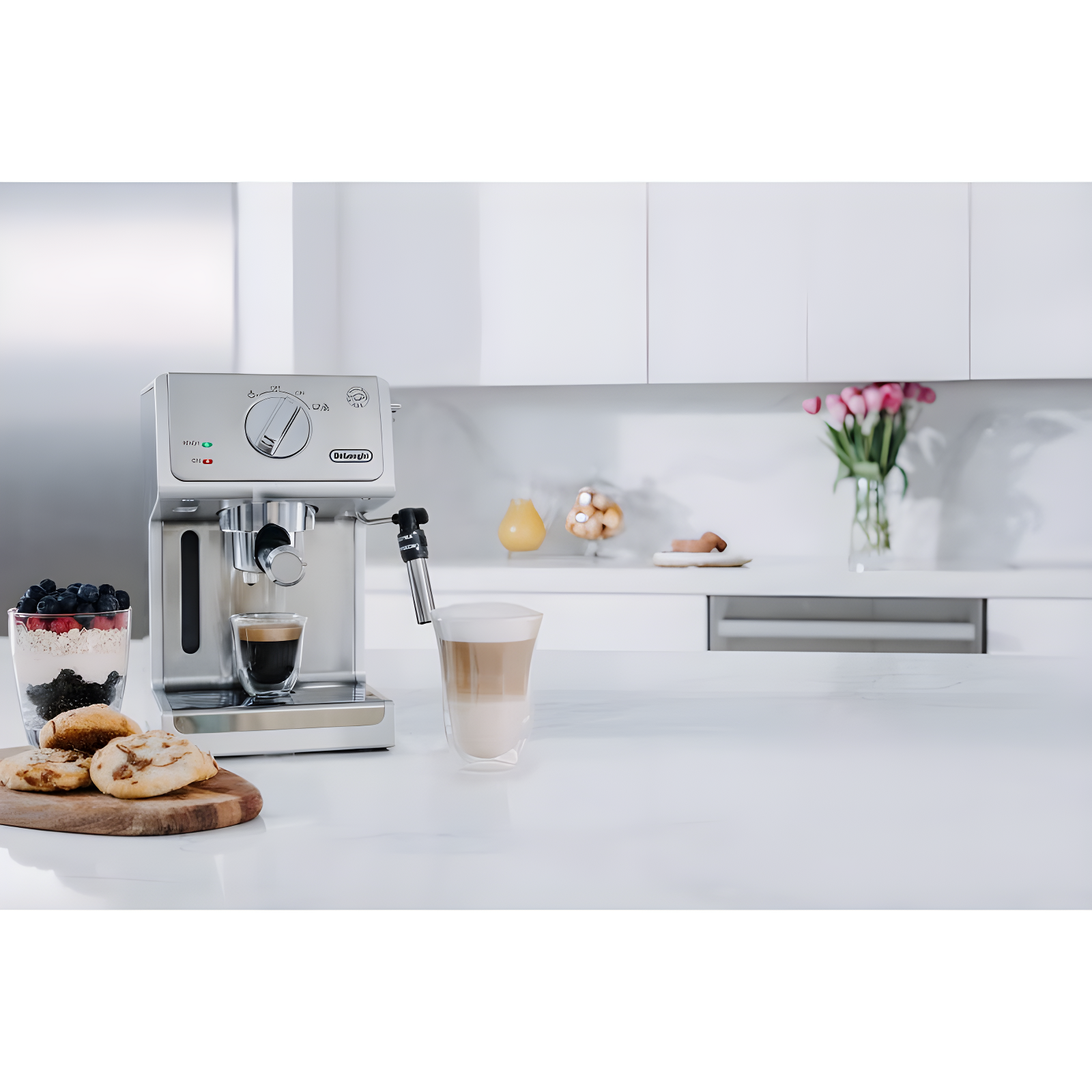 De'Longhi ® Stainless Steel Pump Espresso Maker