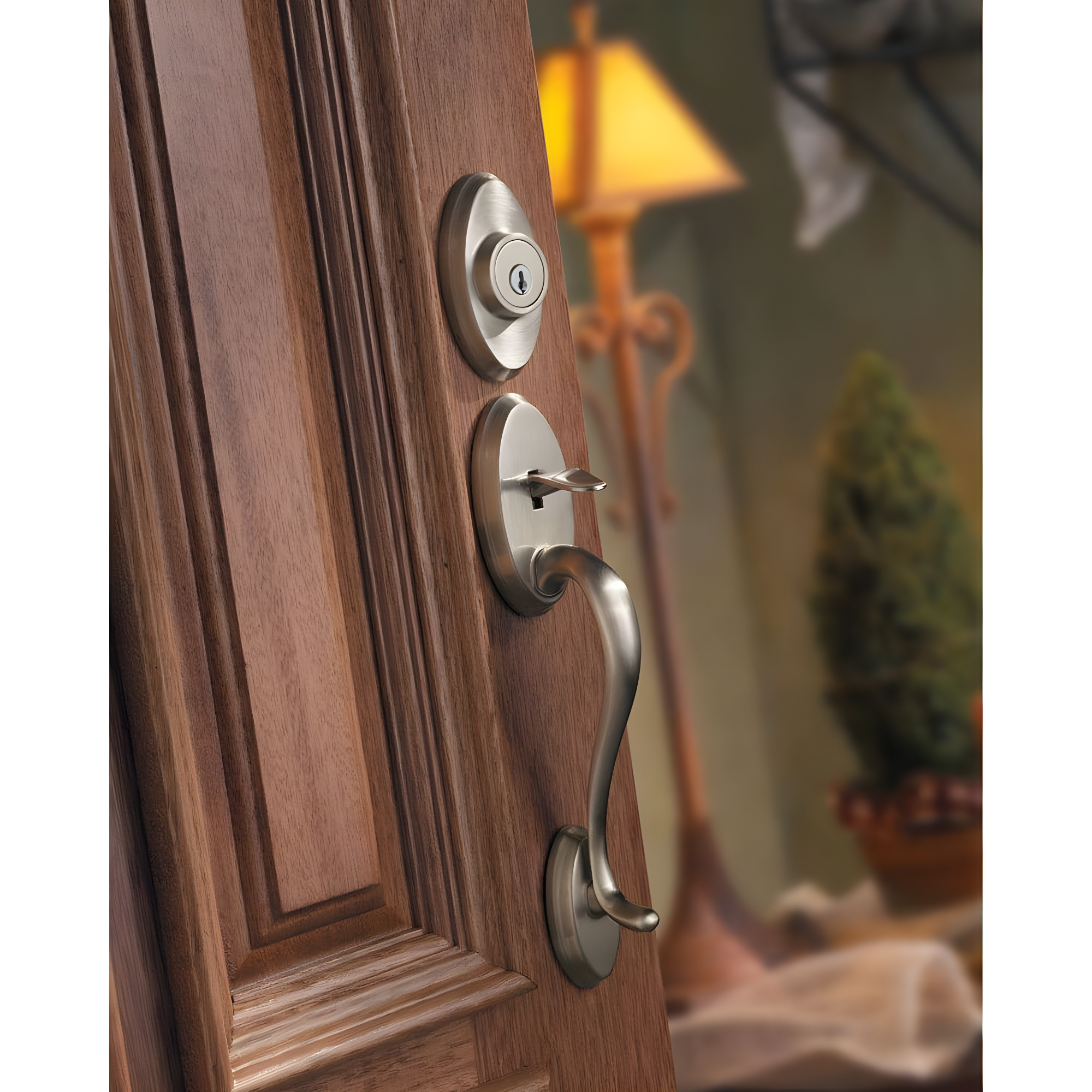 Kwikset 98001-107 Handleset with Deadbolt and Door and Rosette