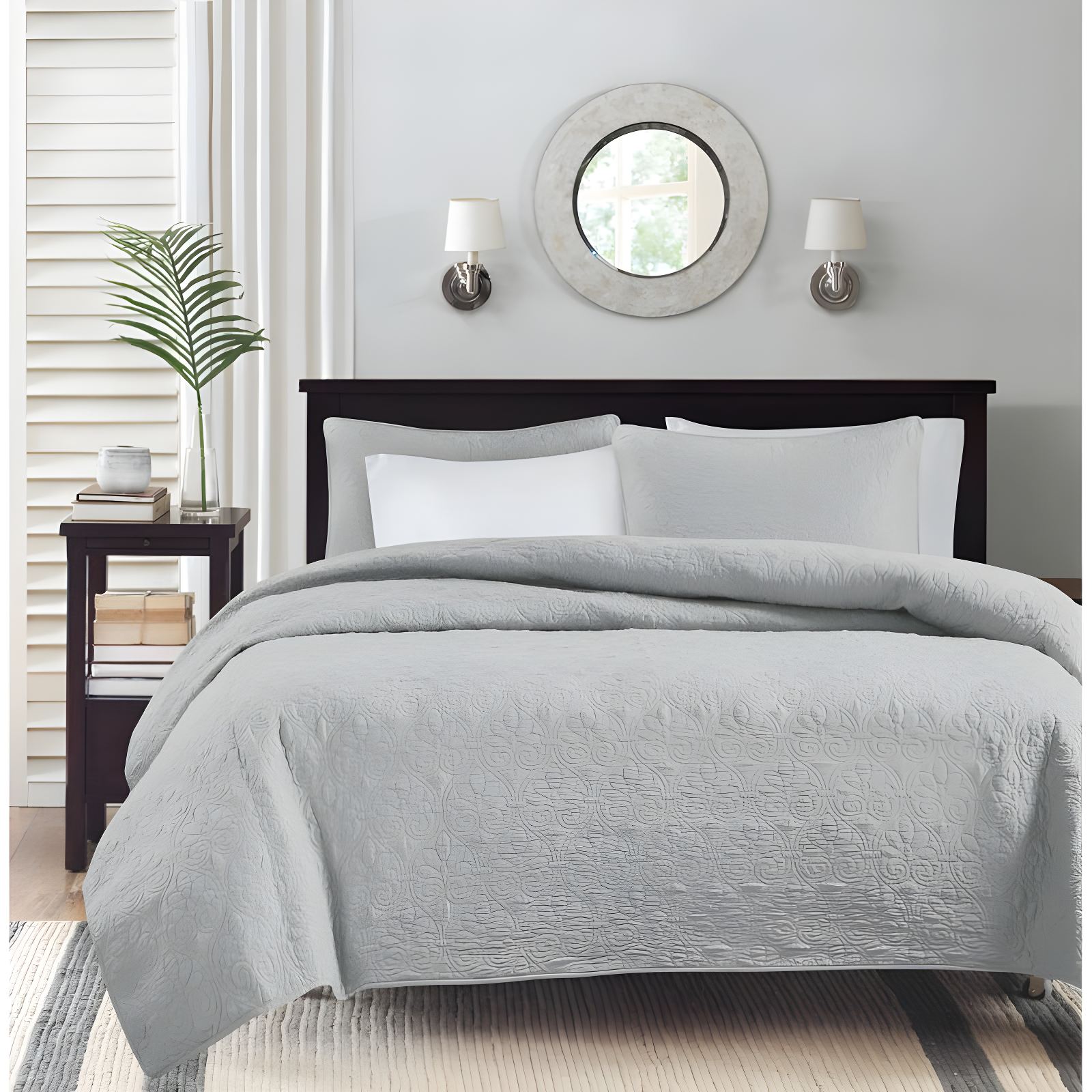 Quebec Reversible Quilt Set