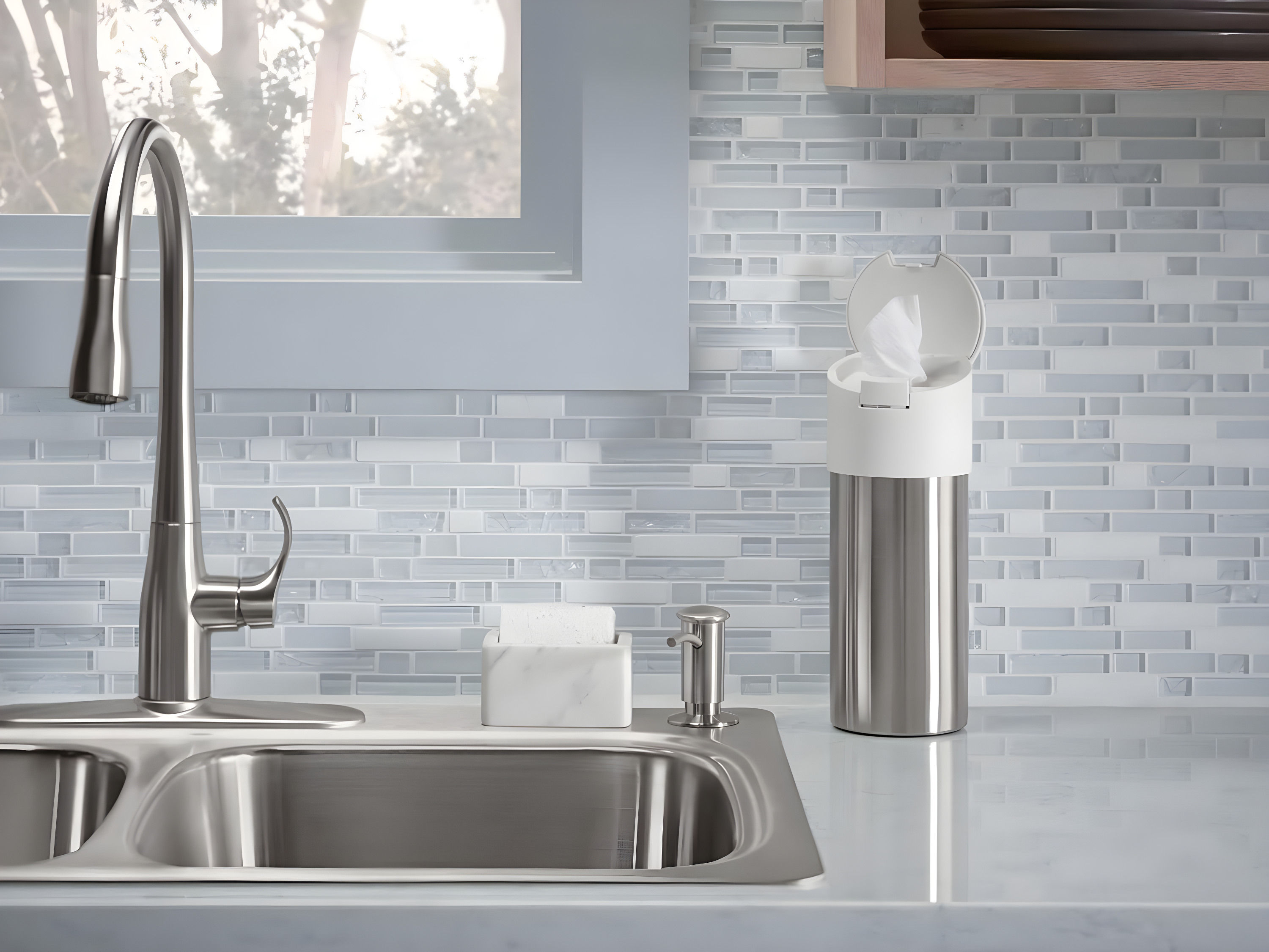 Contemporary Design Refillable Soap Dispenser, Lotion Dispenser for Bathroom or Kitchen