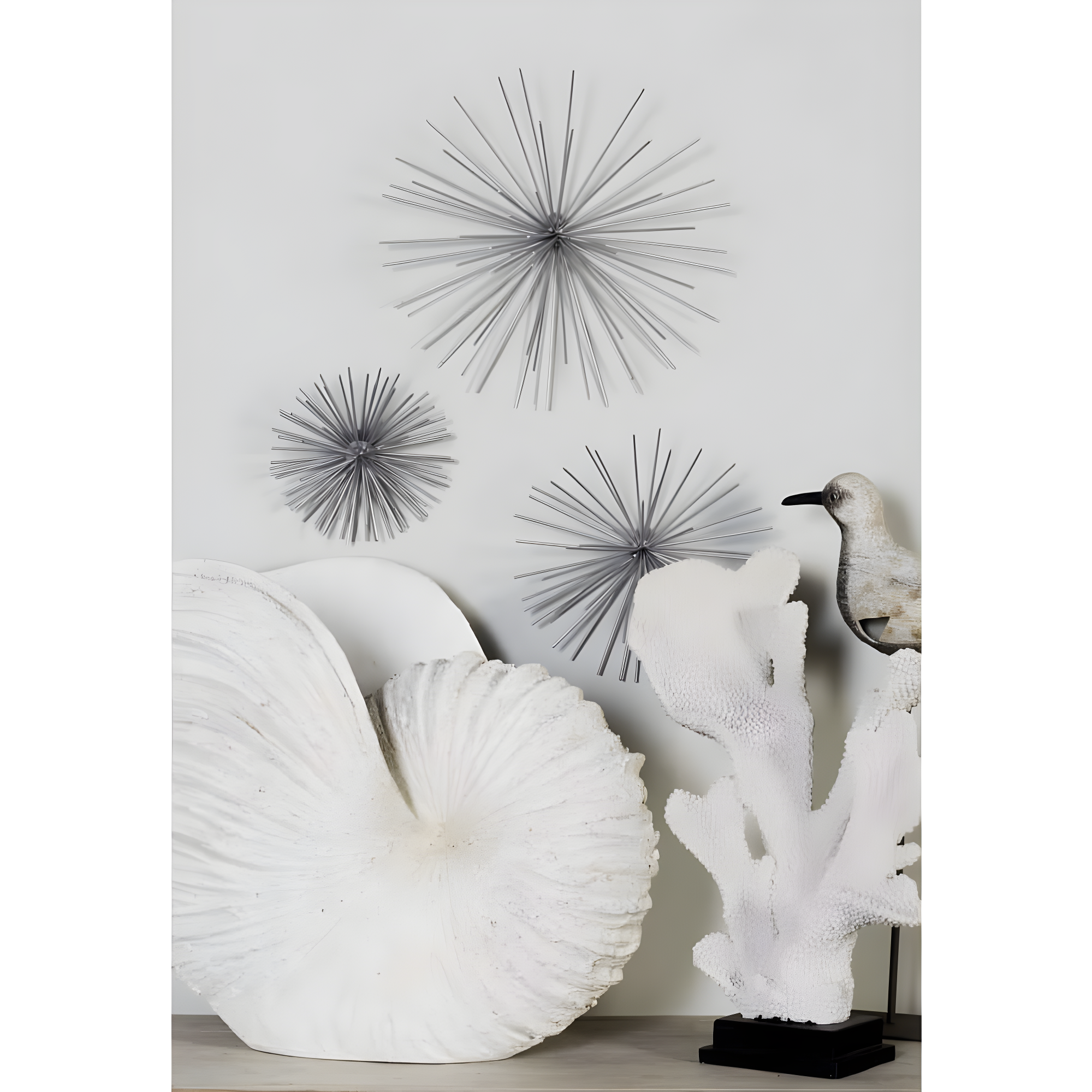 CosmoLiving by Cosmopolitan Metal 3D Long Spike Starburst Home Wall Decor Set