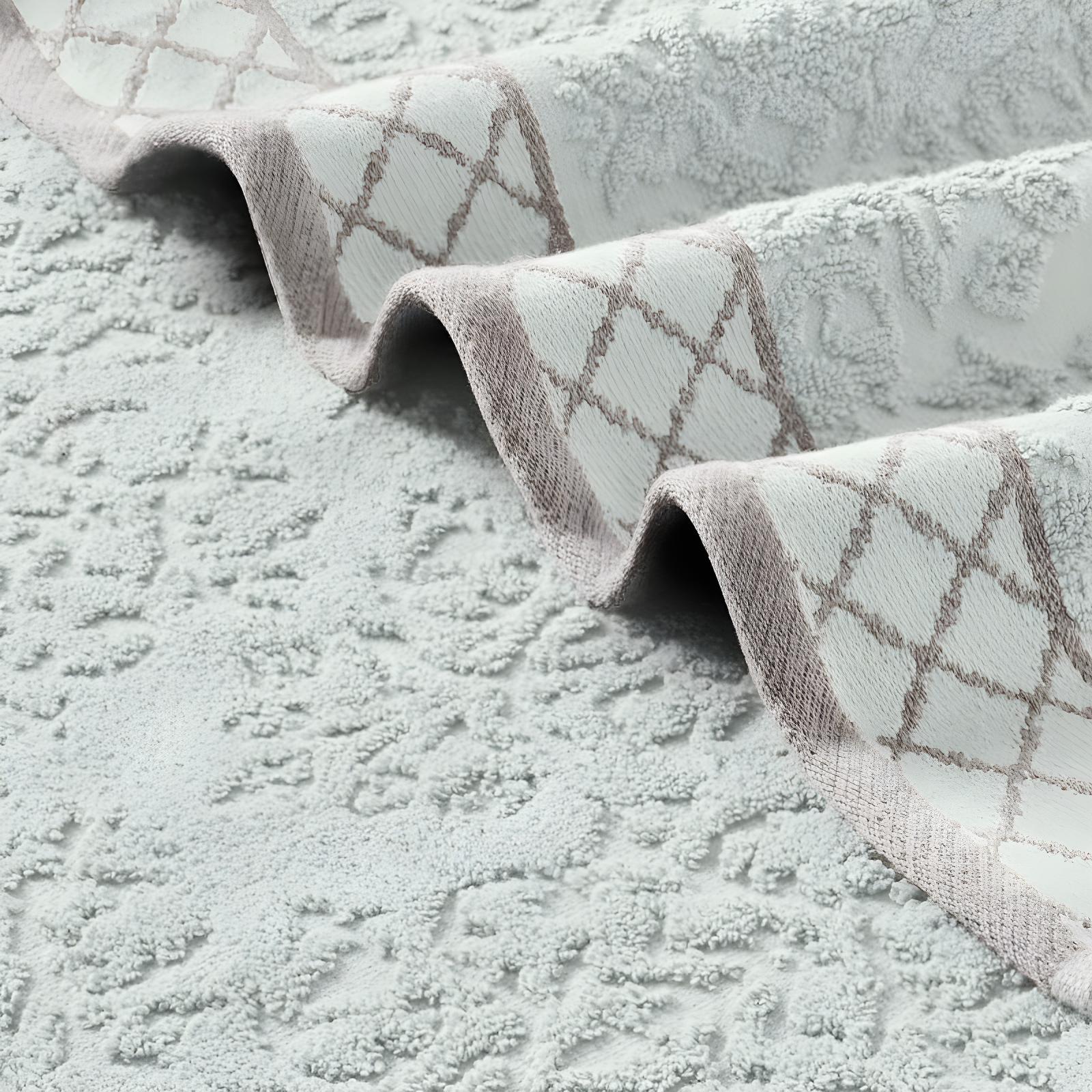 Modern Threads Modern Threads 6-Piece Damask Jacquard/Solid Ultra Soft 550GSM 100% Combed Cotton Towel Set with Embellished Borders