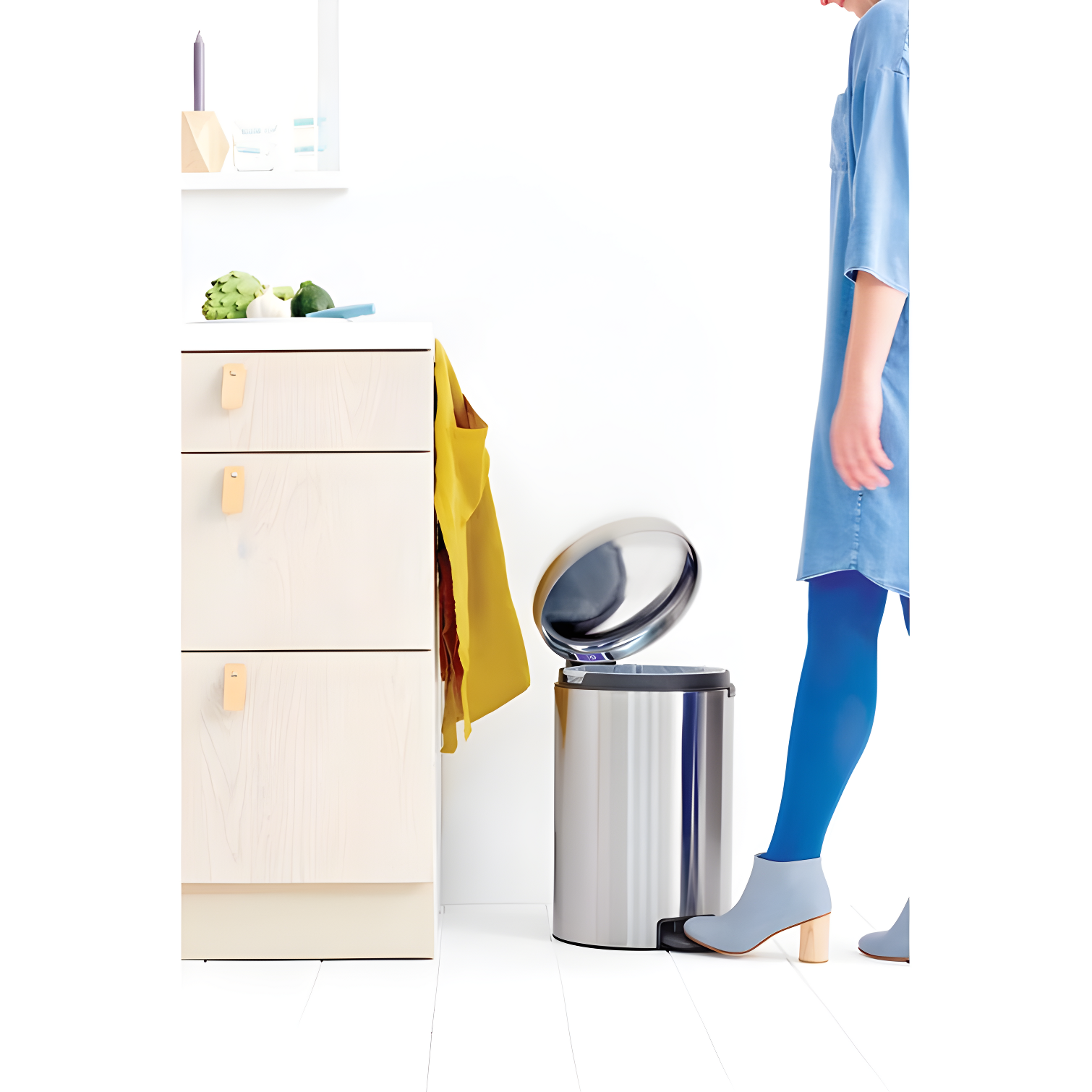 Brabantia Newicon Step On Trash Can, 3.2 Gallon (12 Liter)