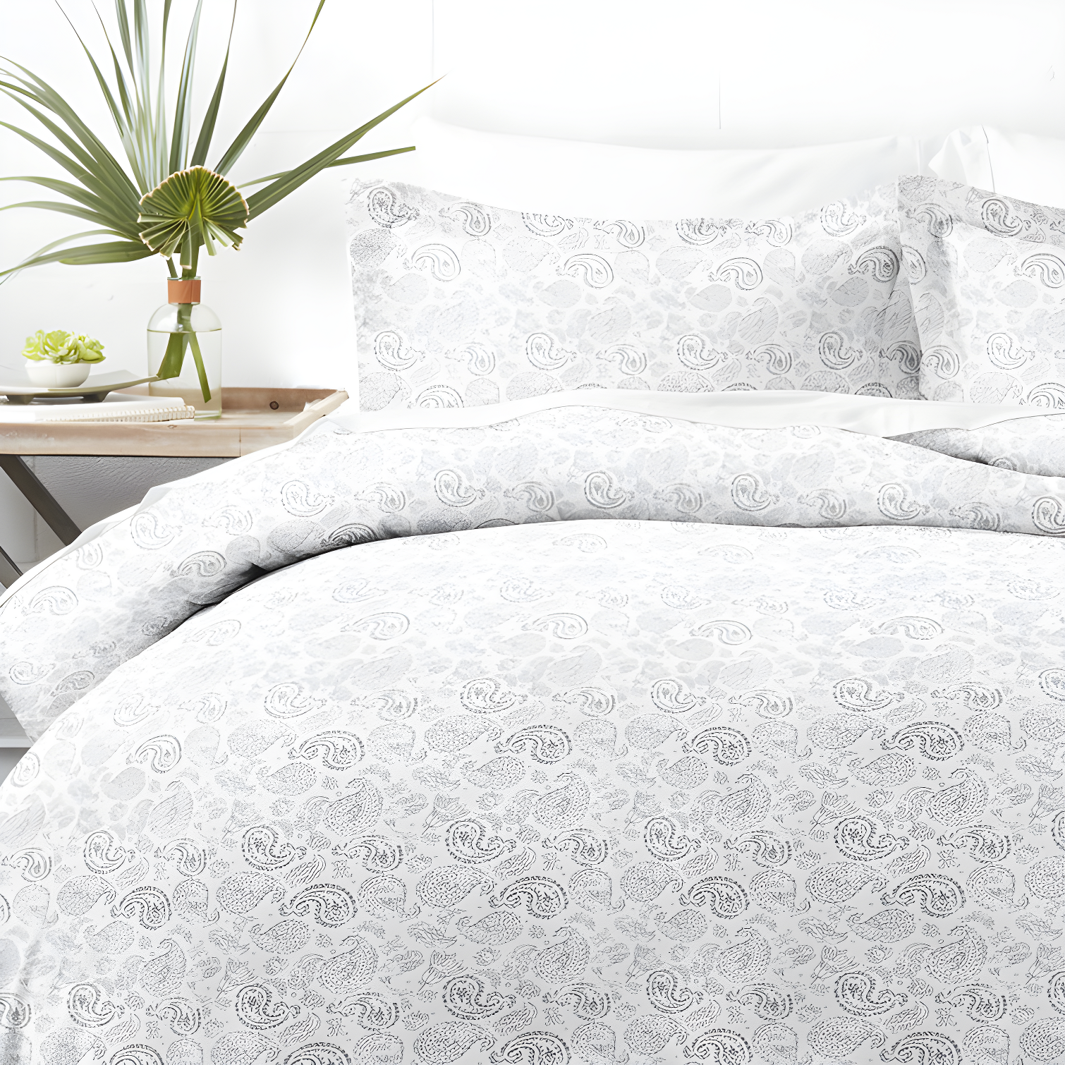 Becky Cameron™ Modern & Contemporary Paisley Duvet Cover Set