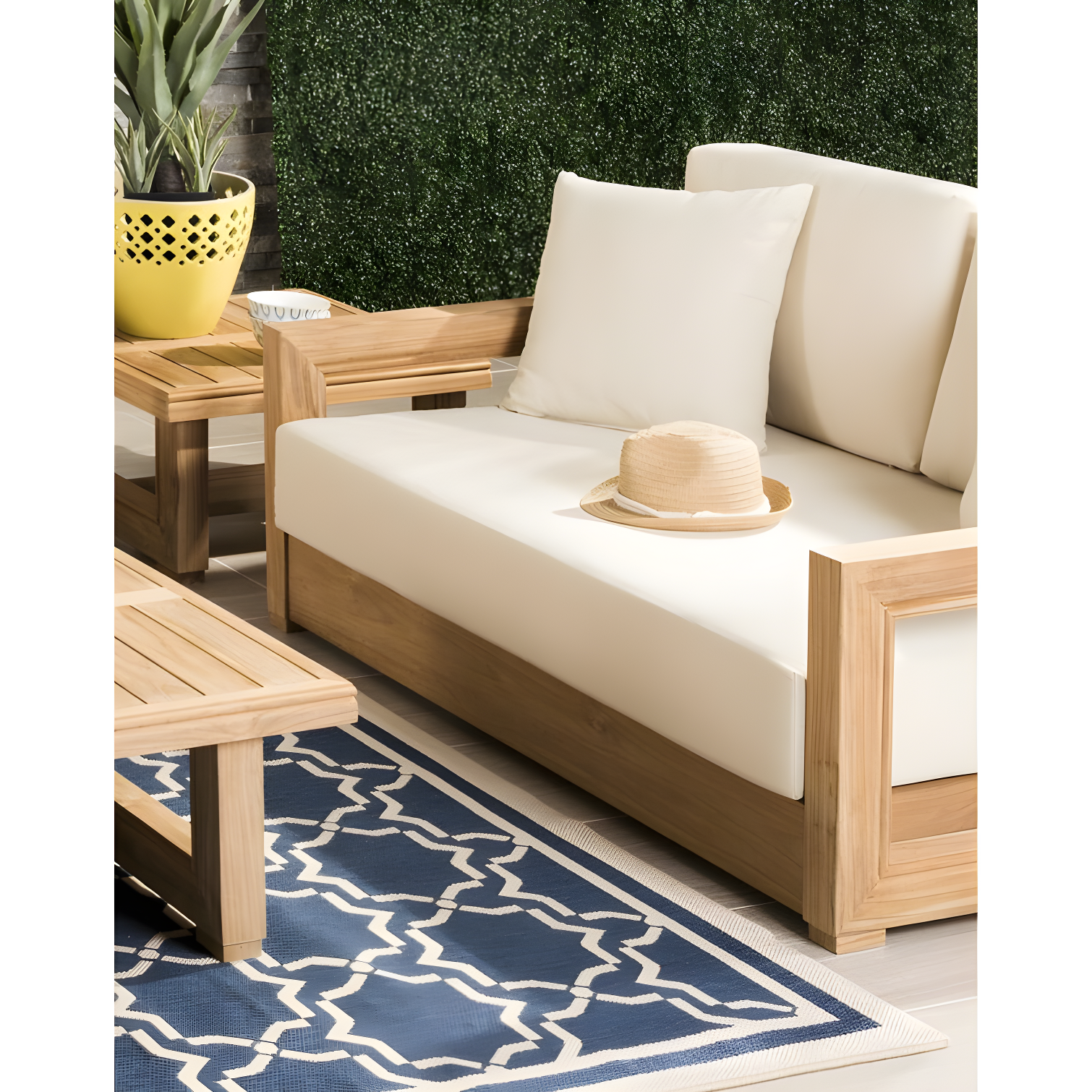 SAFAVIEH OUTDOOR COUTURE Montford 2-Seat Bench Natural Teak / Beige