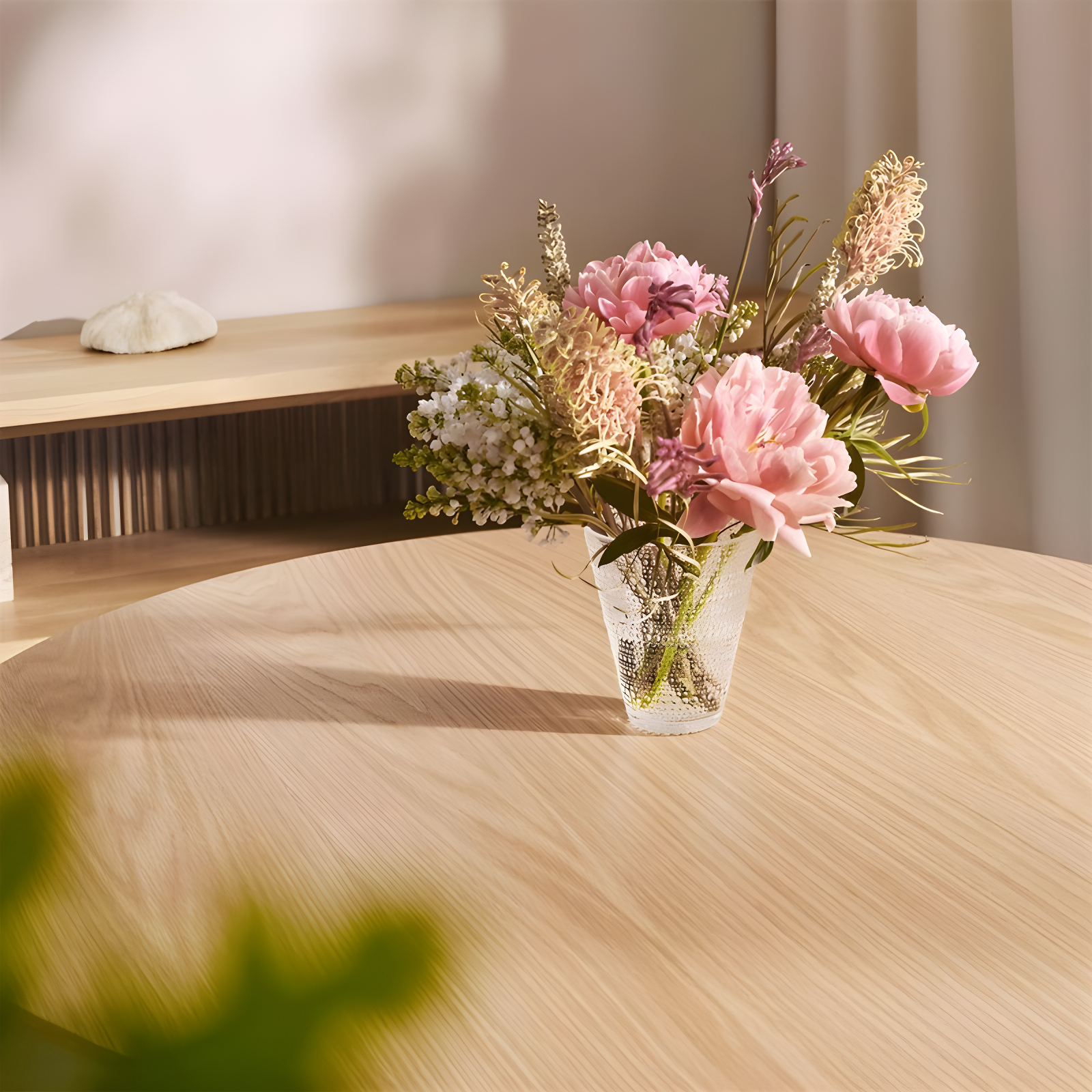 Kastehelmi 6" Glass Table Vase