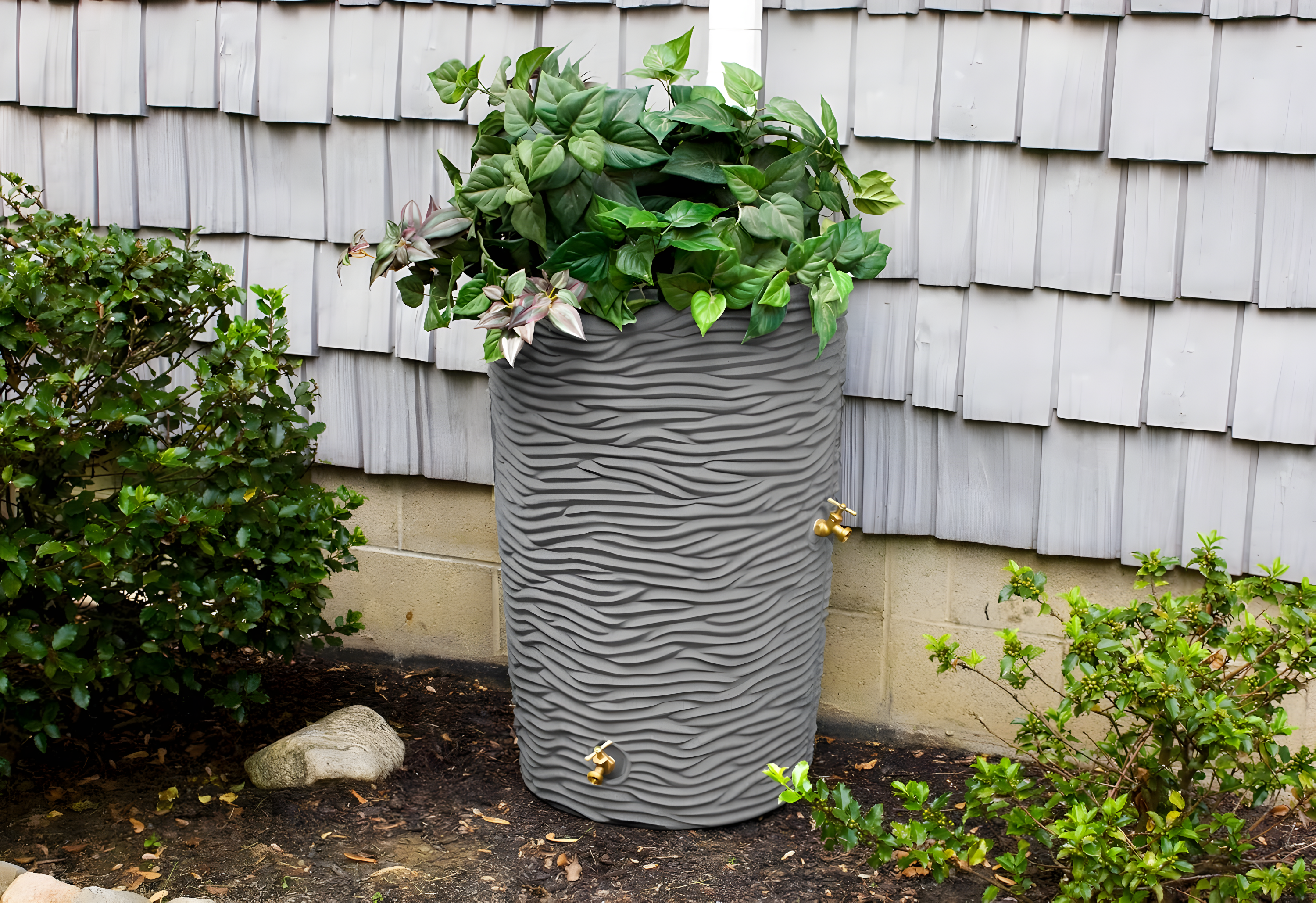 Good Ideas Good Ideas 50 Gallons Plastic Drainable Planter Rain Barrel