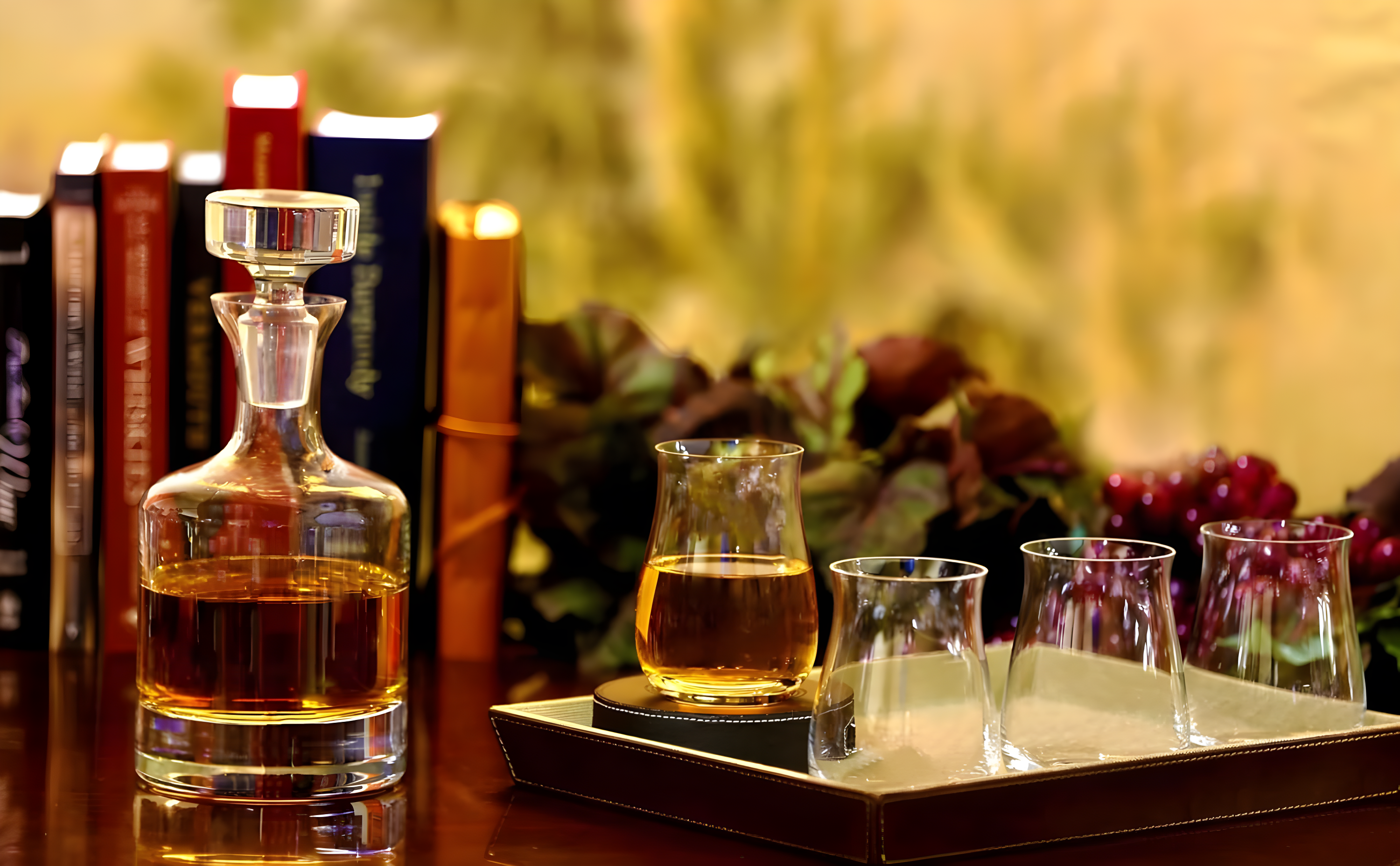 Ravenscroft Crystal Buckingham 38 oz. Whiskey Decanter