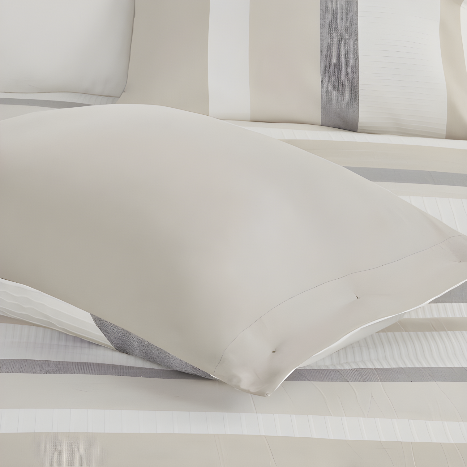 Madison Park Allegany 5 Piece Jacquard Comforter Set