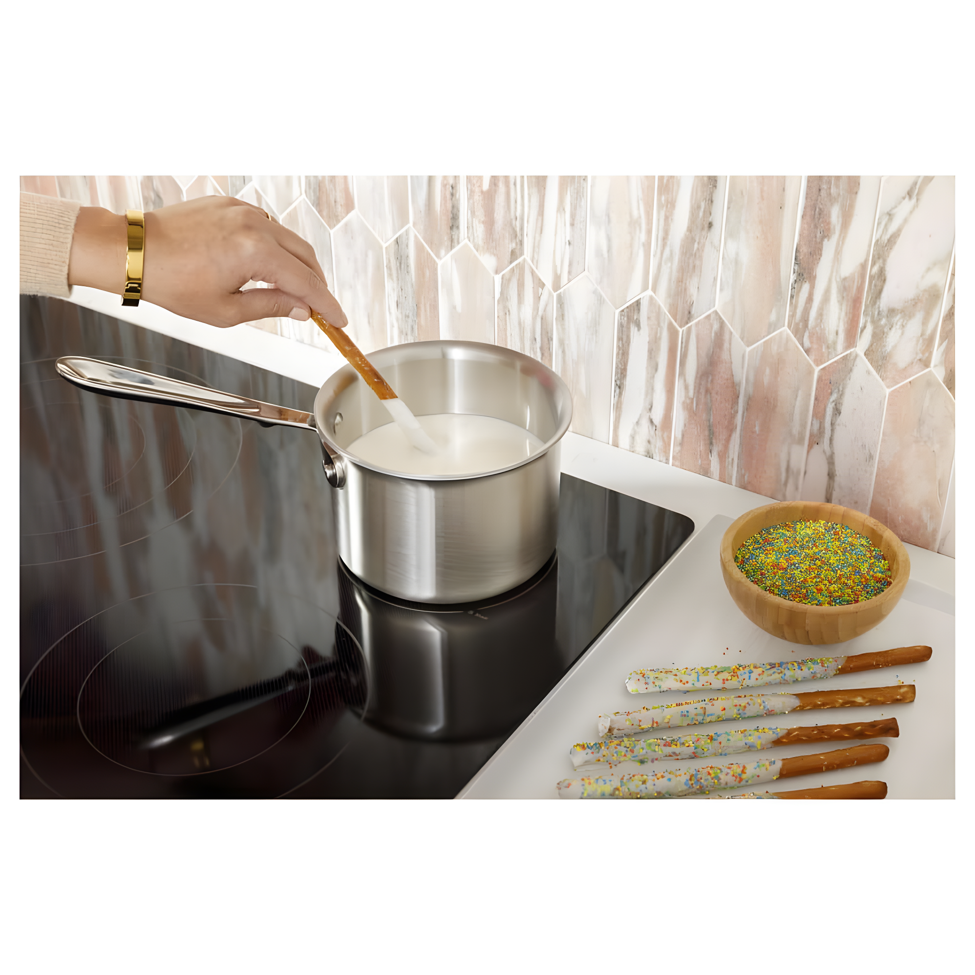 GE Appliances 36.13" Electric Cooktop with 5 Elements