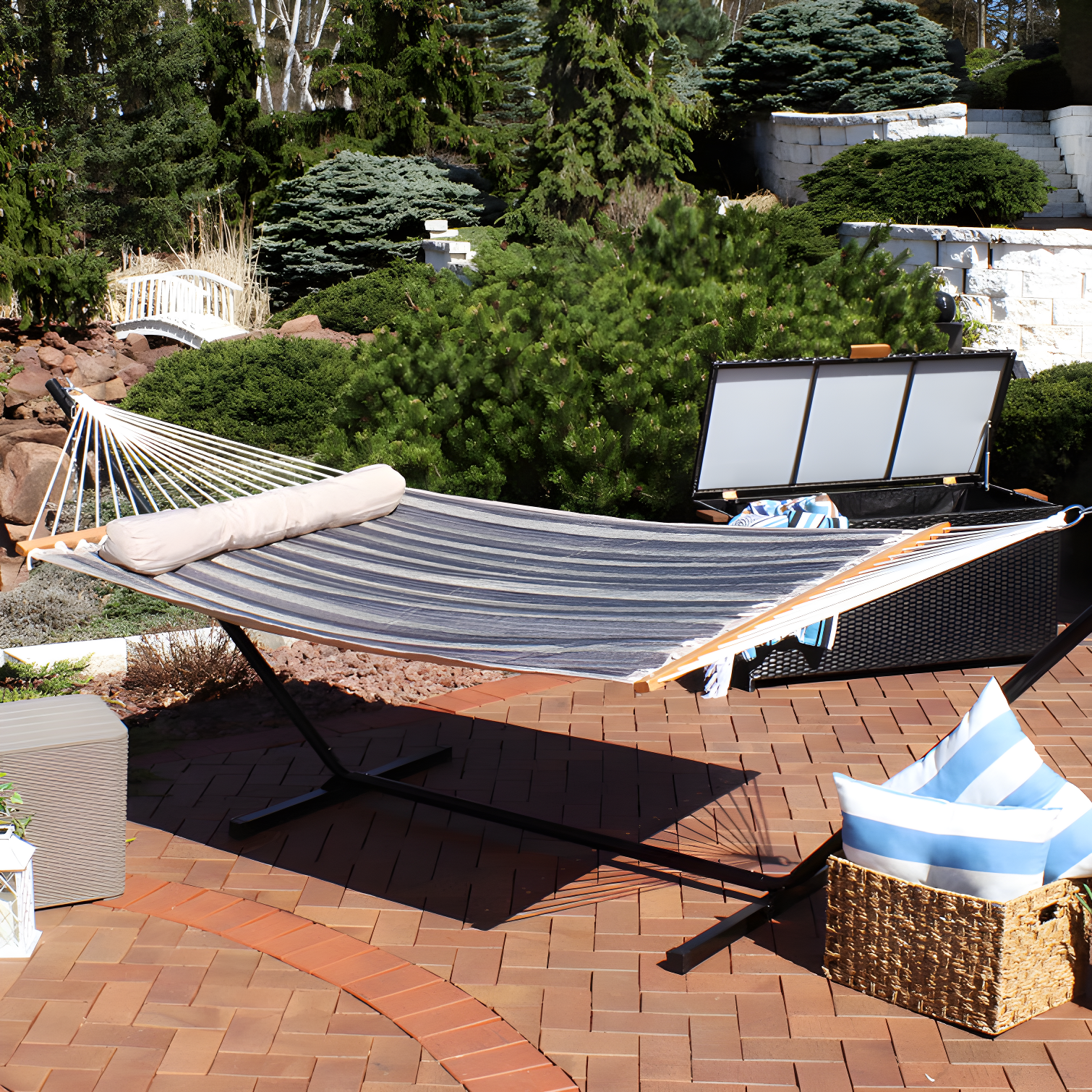 2-Person Quilted Polyester Spreader Bar Hammock