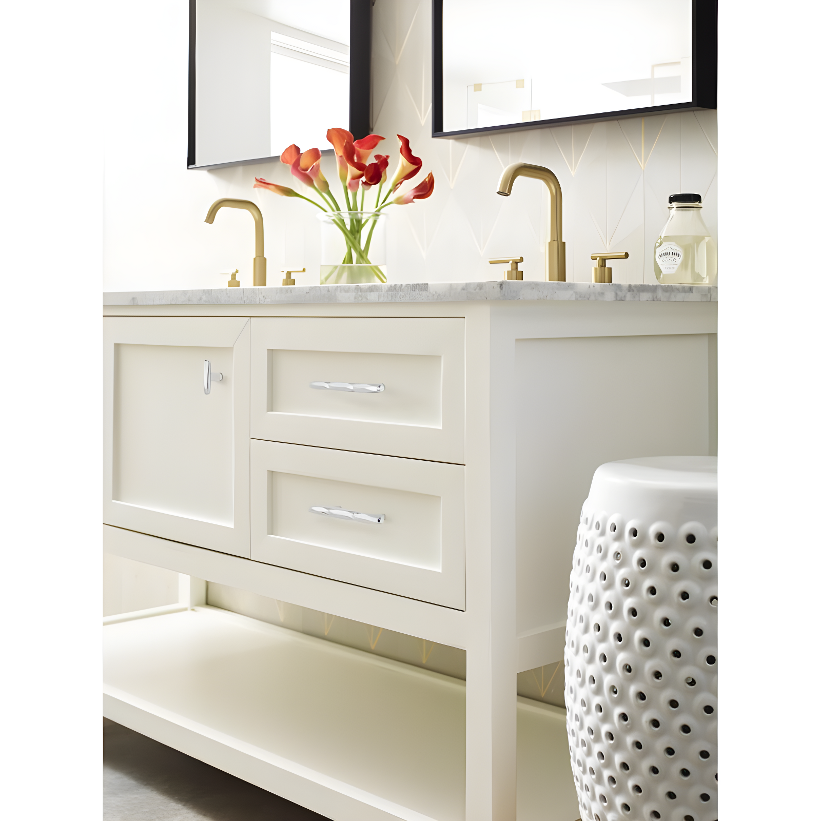 St. Vincent 1 7/16" Length Bar Knob