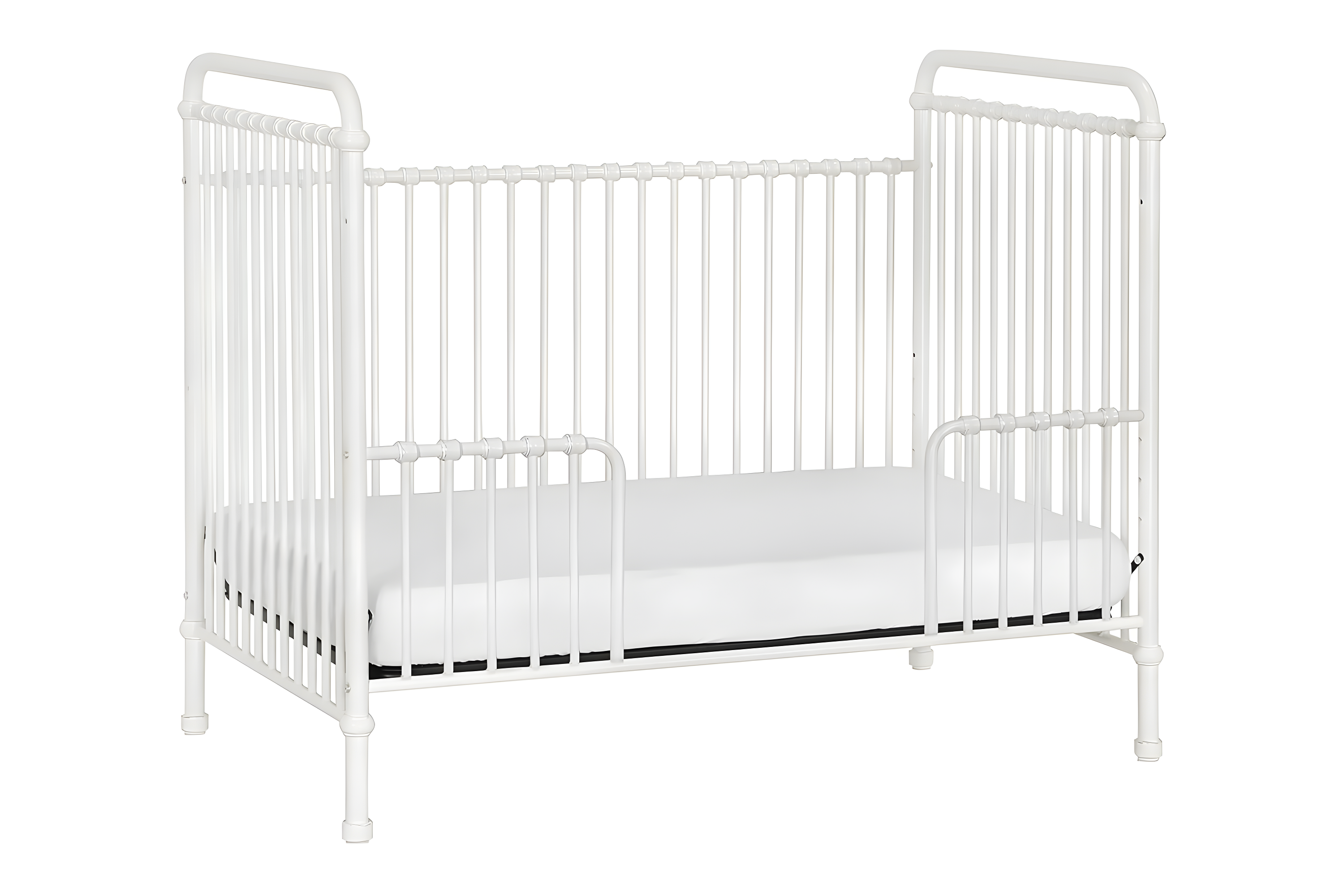 Abigail Greenguard Gold Certified 3 -in-1 Convertible Crib