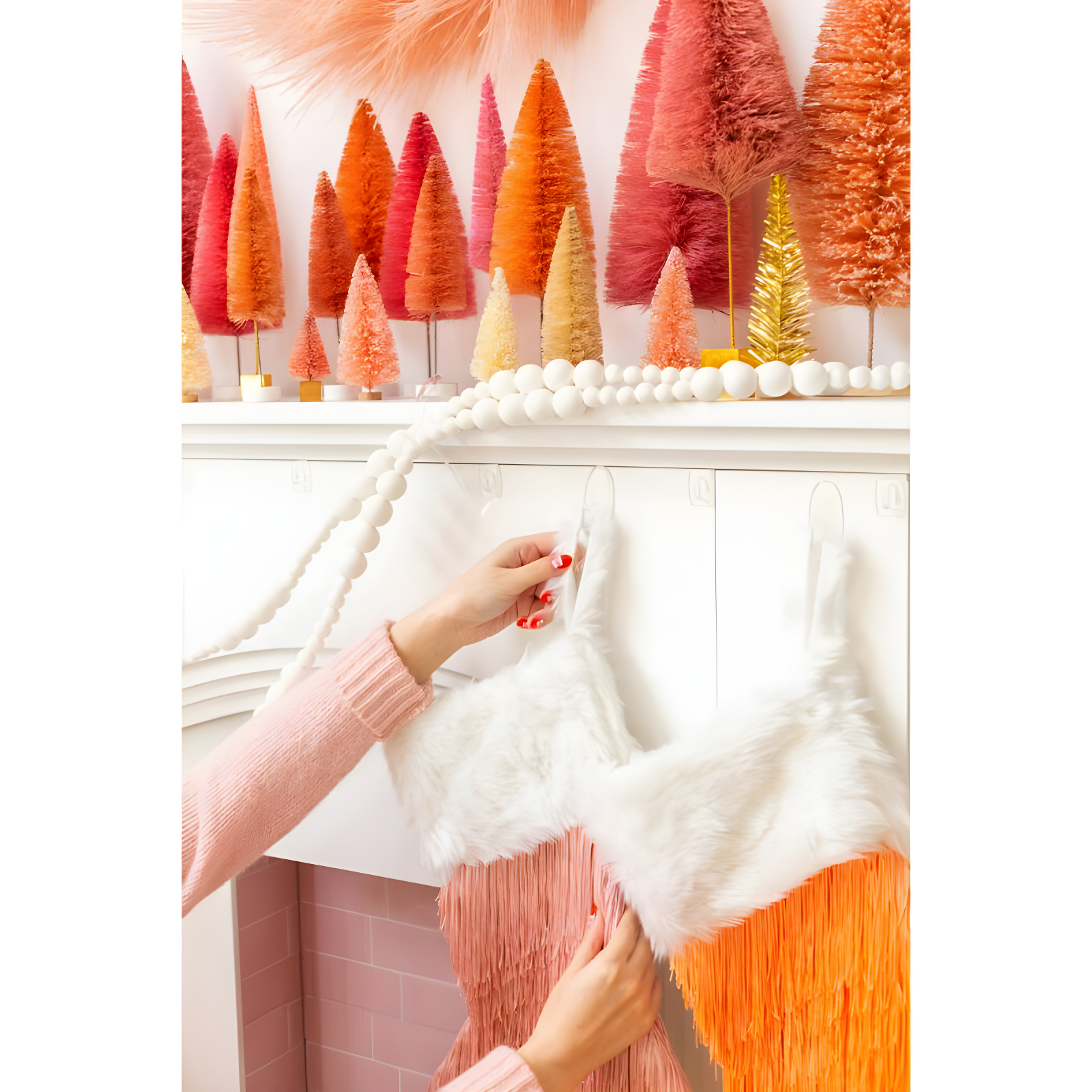 Command Medium Sized Decorative Hooks Clear: Adhesive Hooks for Wreaths, Outdoor Use, 2 Pack, 2 lb Capacity