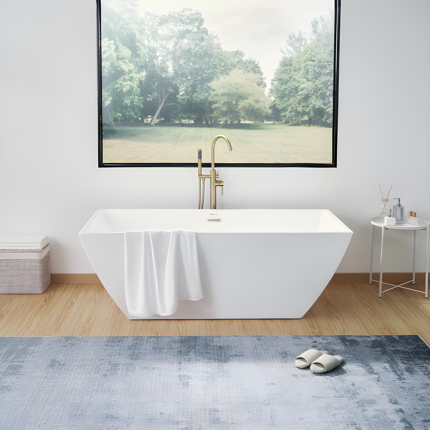 66.9" x 33" Freestanding Soaking Bathtub