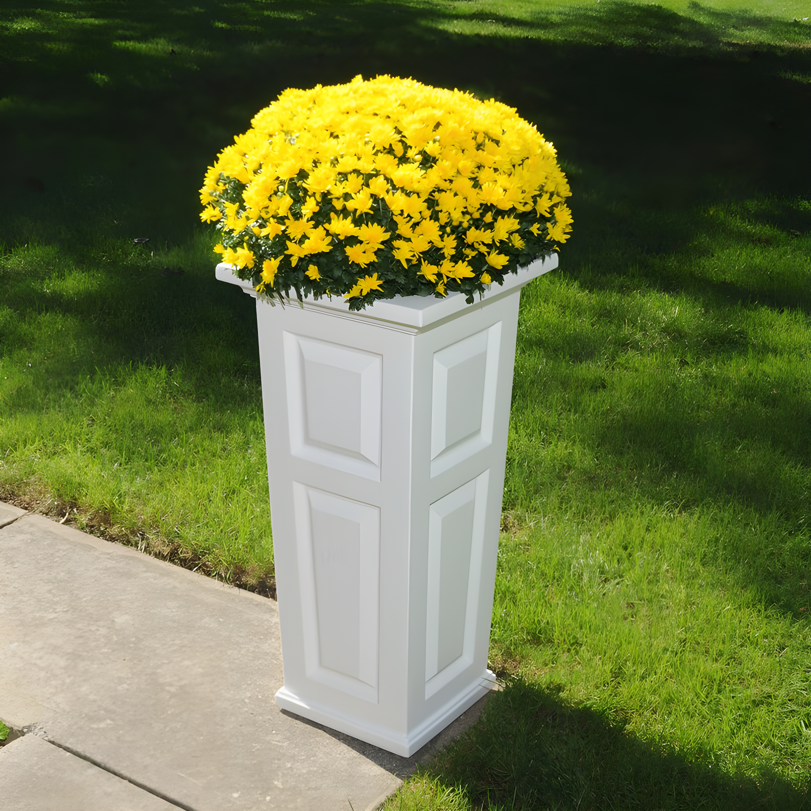 Mayne Inc. Nantucket Pot Planter