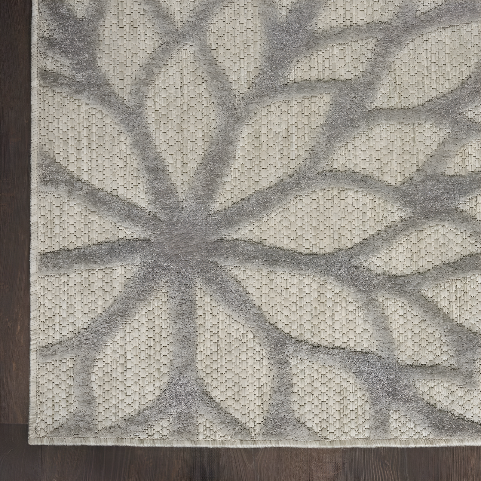Nourison Aloha Floral Bloom Flatweave High-Low Indoor Outdoor Runner Rug Silver Grey 2'3" x 12'