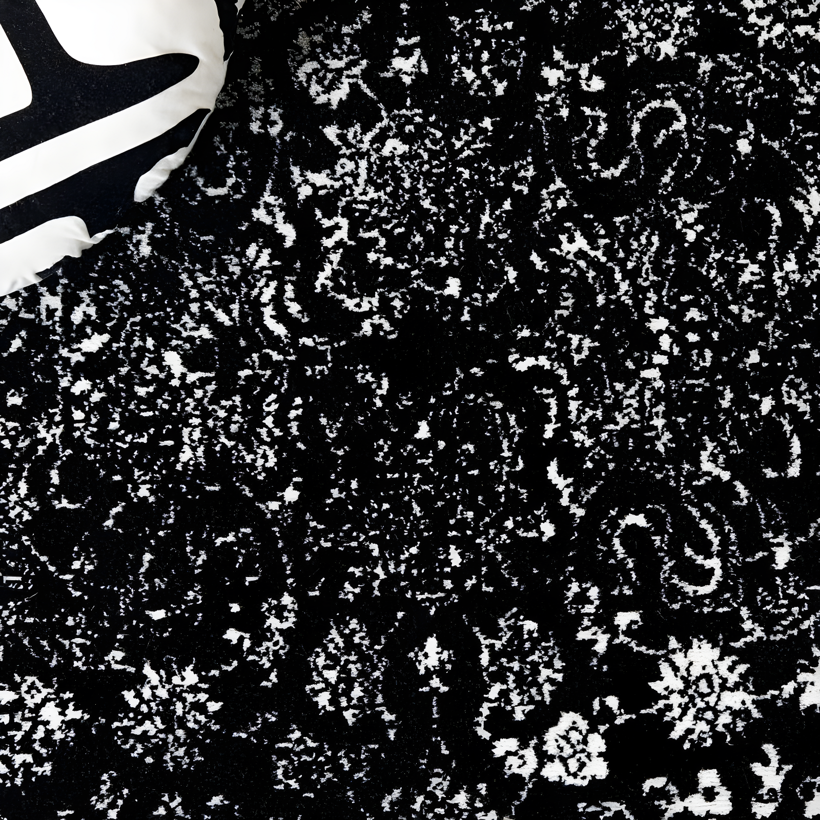 Adirondack ADR109 Machine Made Indoor Accent Rug - Black/Ivory - 3'x5' - Safavieh