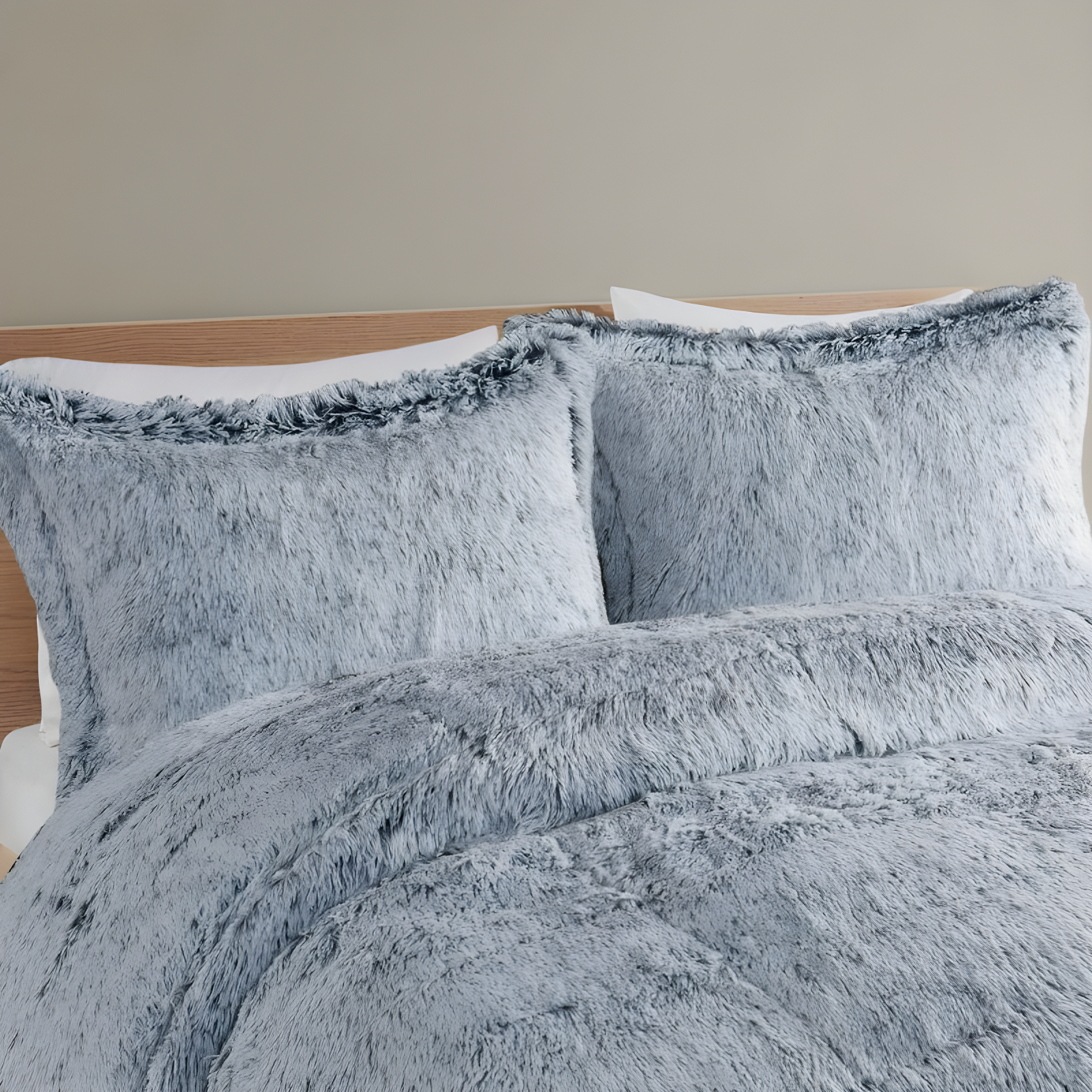 Intelligent Design Malea Shaggy Faux Fur Comforter Mini Set