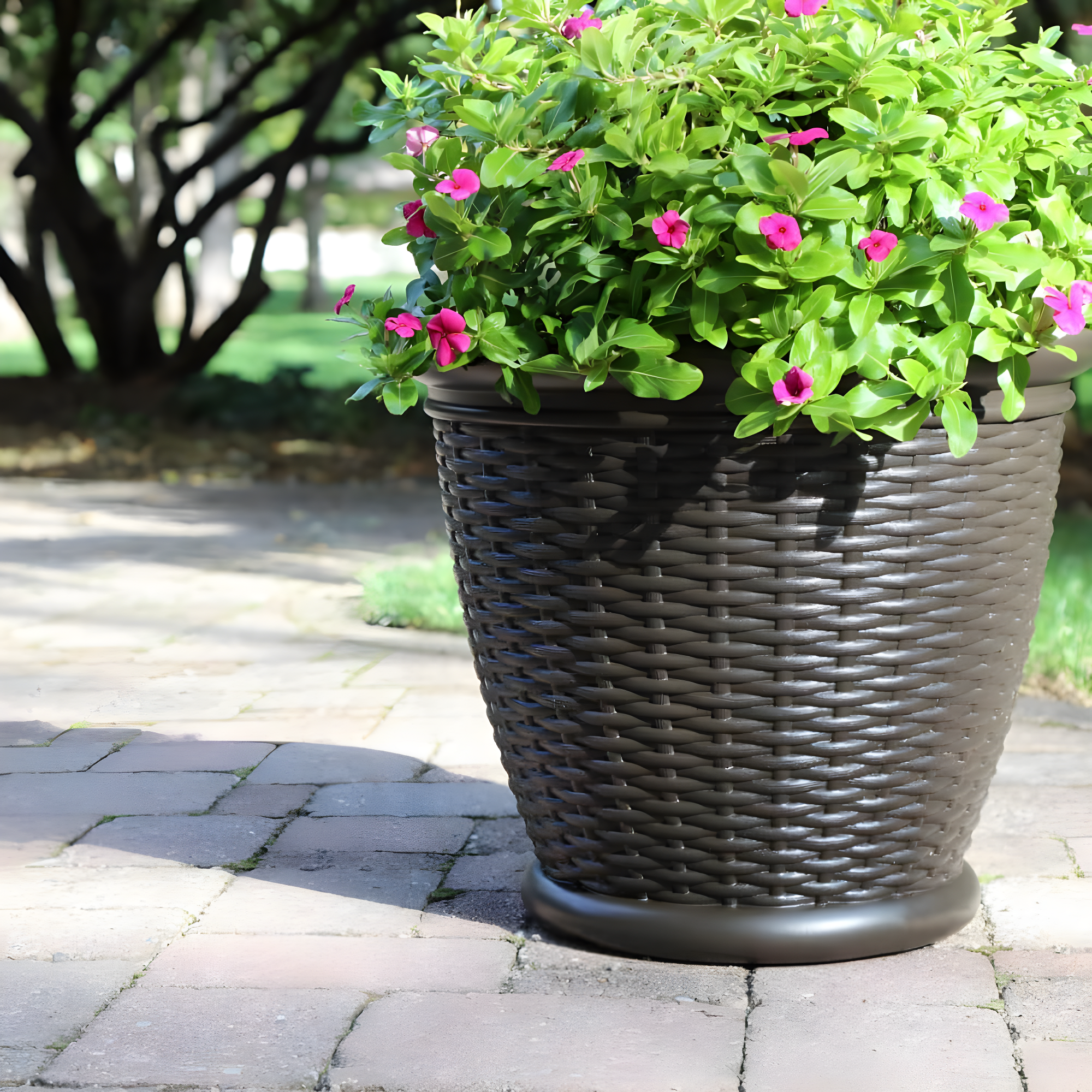 Suncast Pot Planter (Set of 2)
