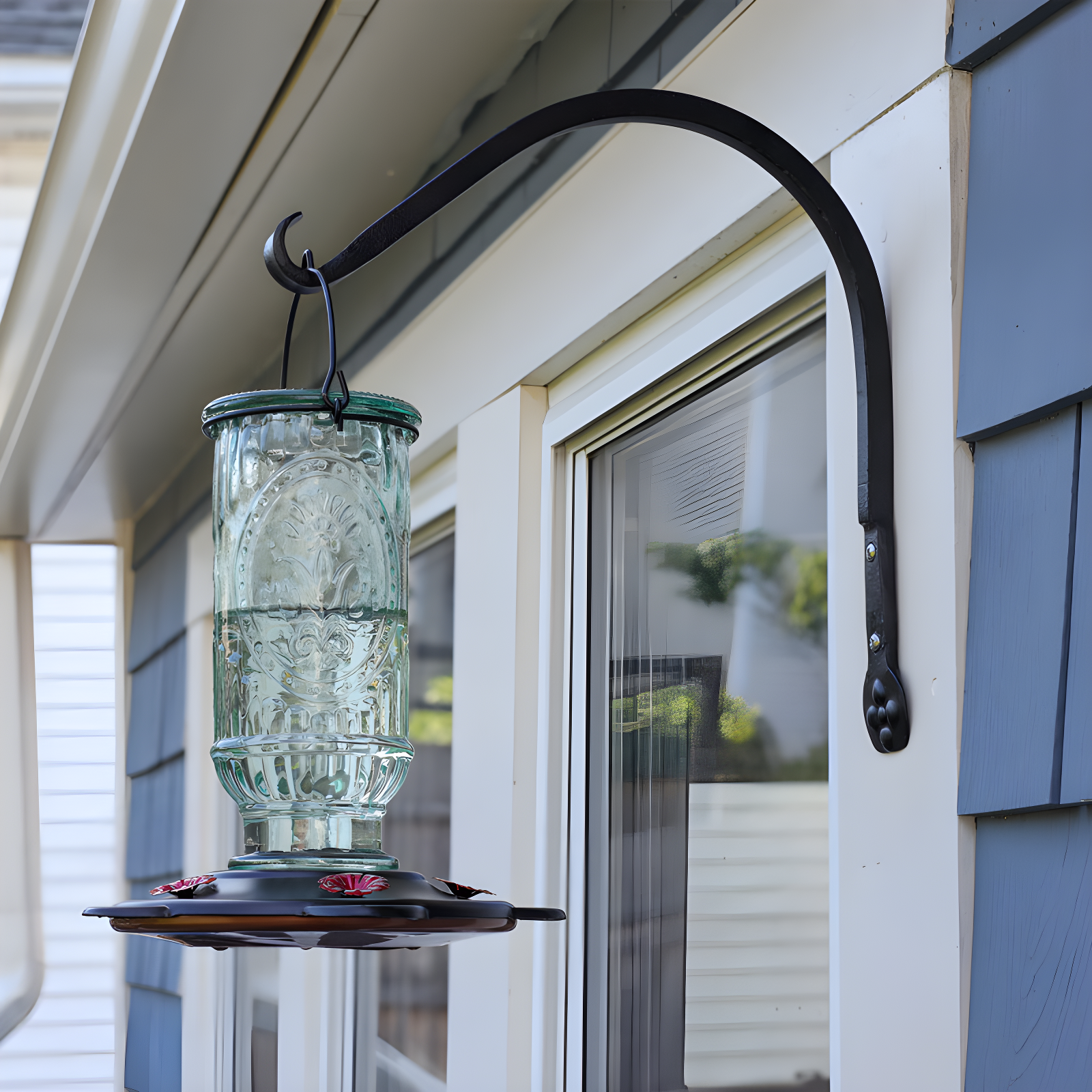 ACHLA Metal Bracket Plant Stand (Set of 2)