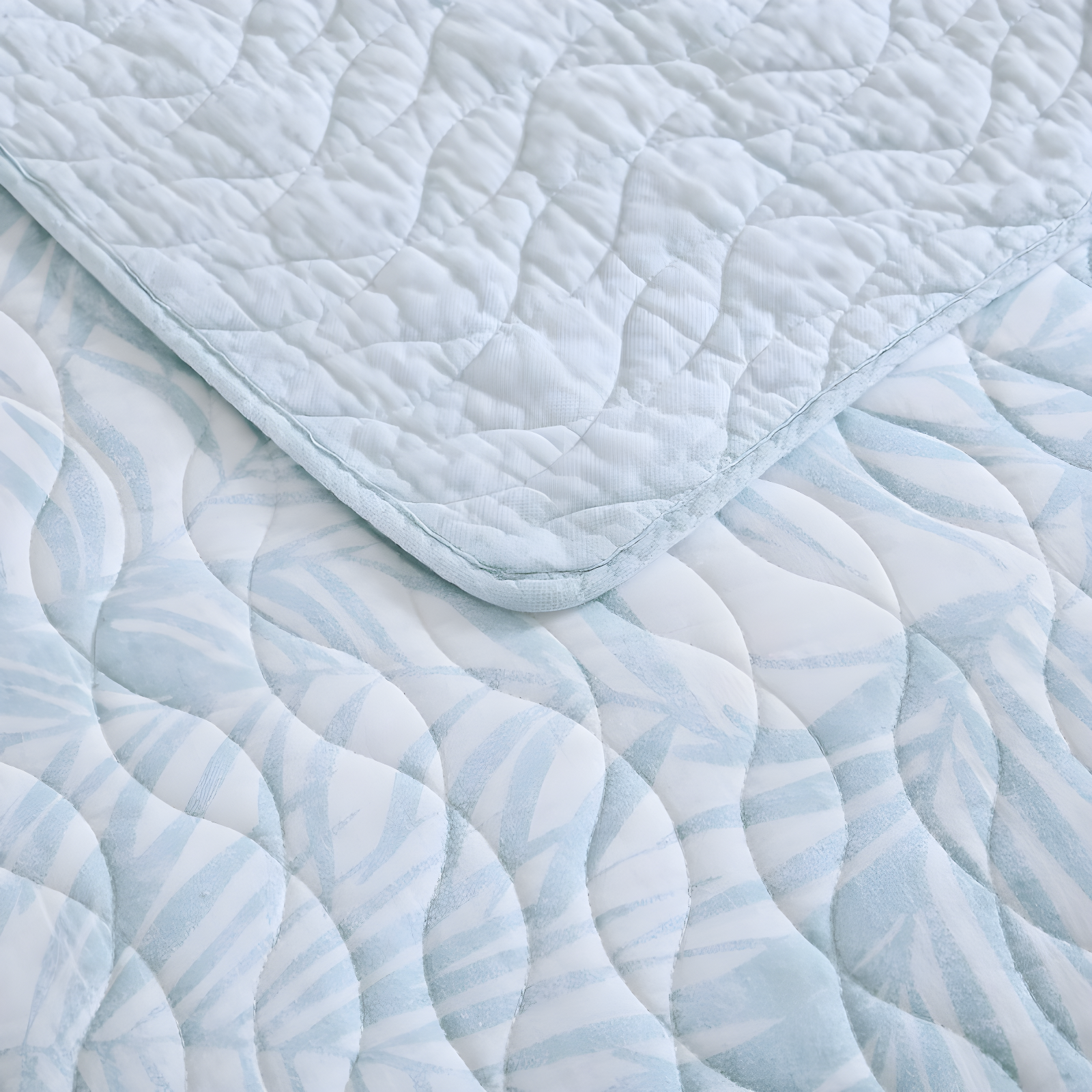 Tommy Bahama Home Tommy Bahama Palmday Cotton Reversible Quilt Set