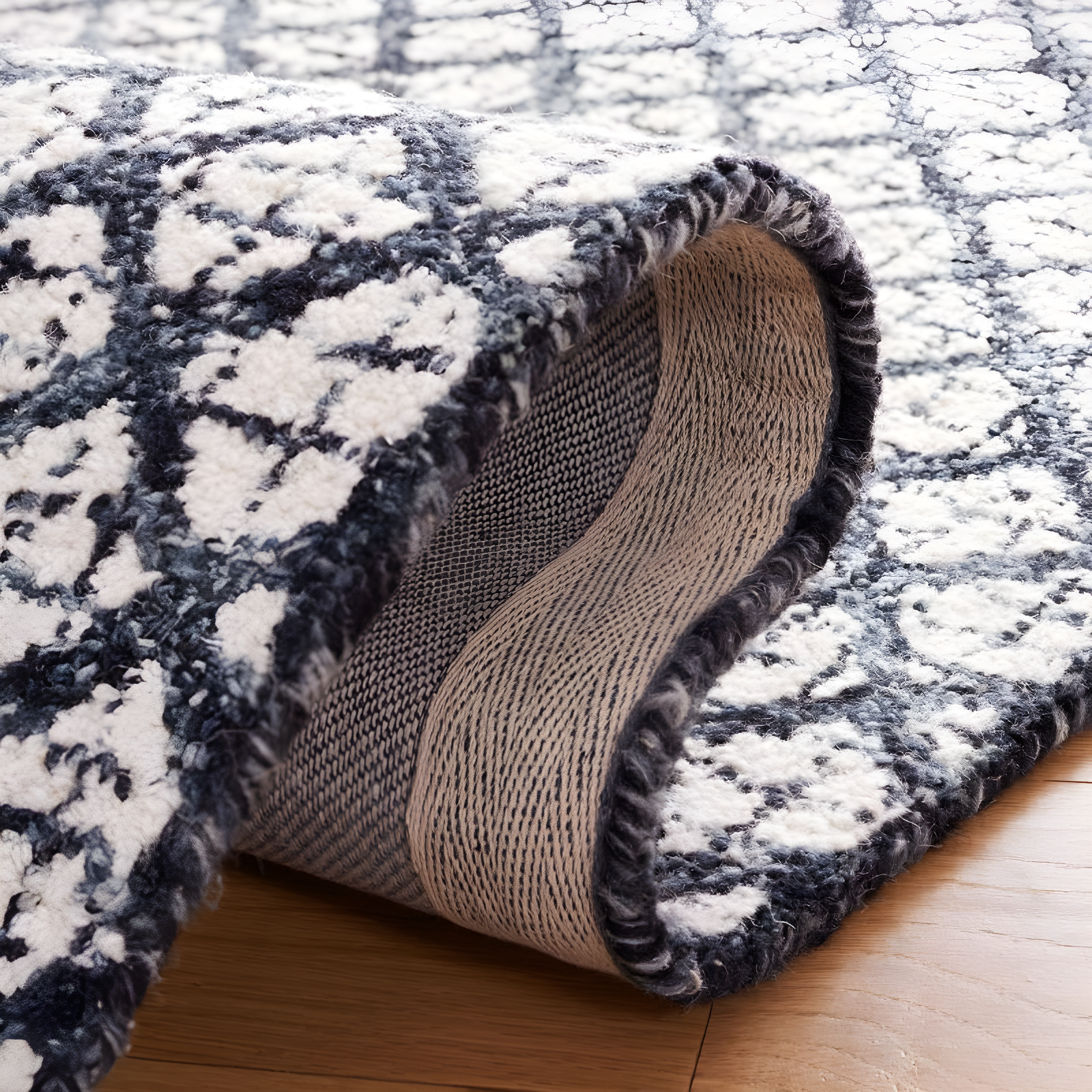 Abstract ABT203 Handmade Indoor Area Rug - Ivory/Navy - 6'x9' - Safavieh