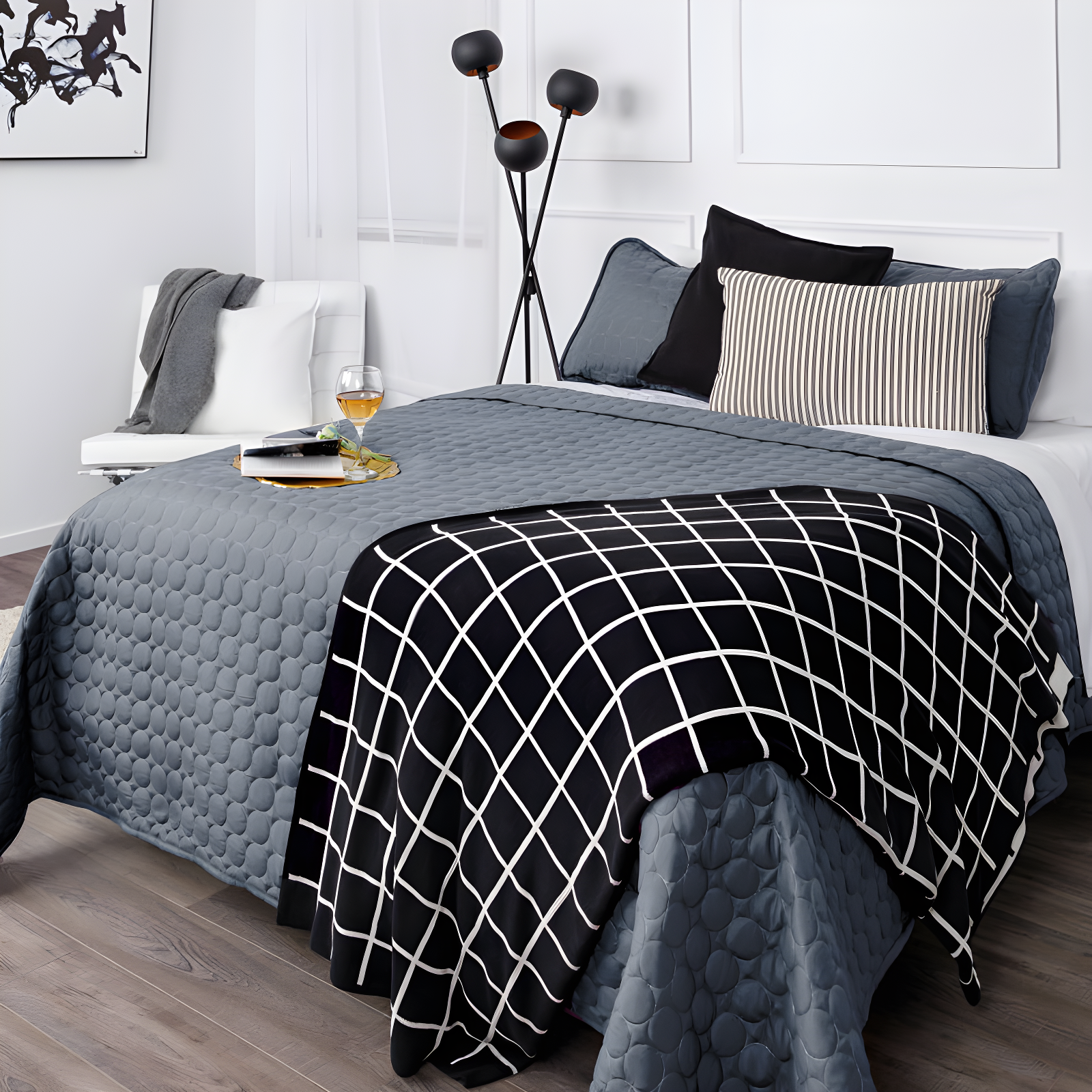 Southshore Fine Linens Lightweight Oversized Reversible Quilt Set with shams