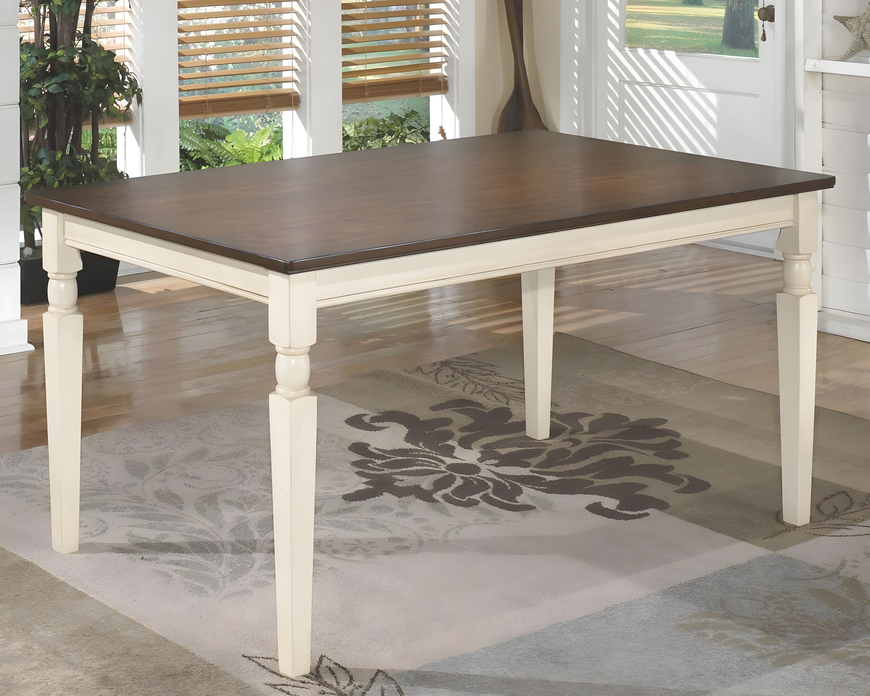 Whitesburg Dining Table
