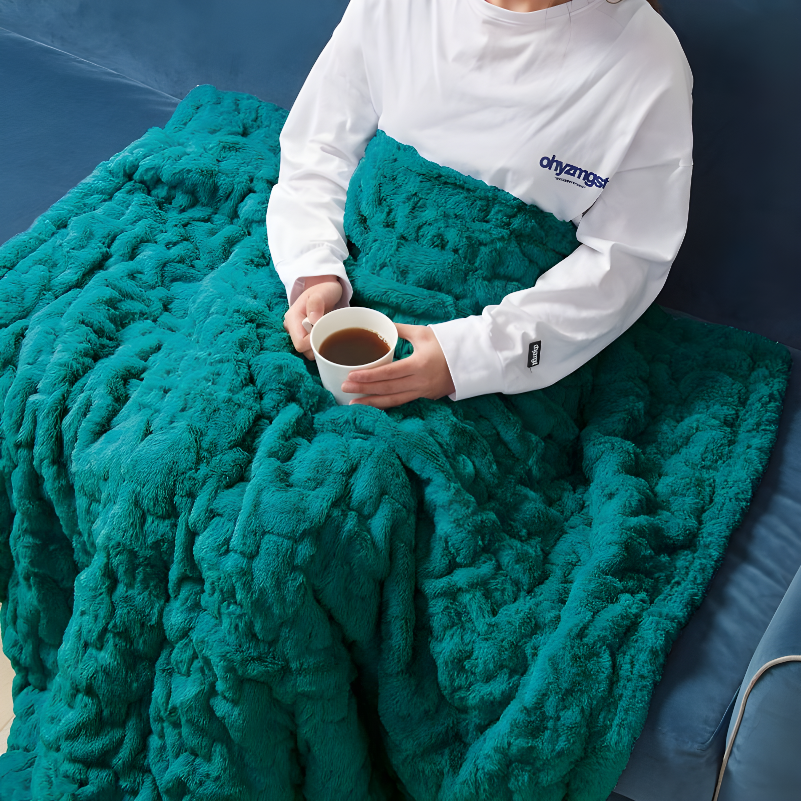 Madison Park Teal Ruched Fur Throw 50x60"