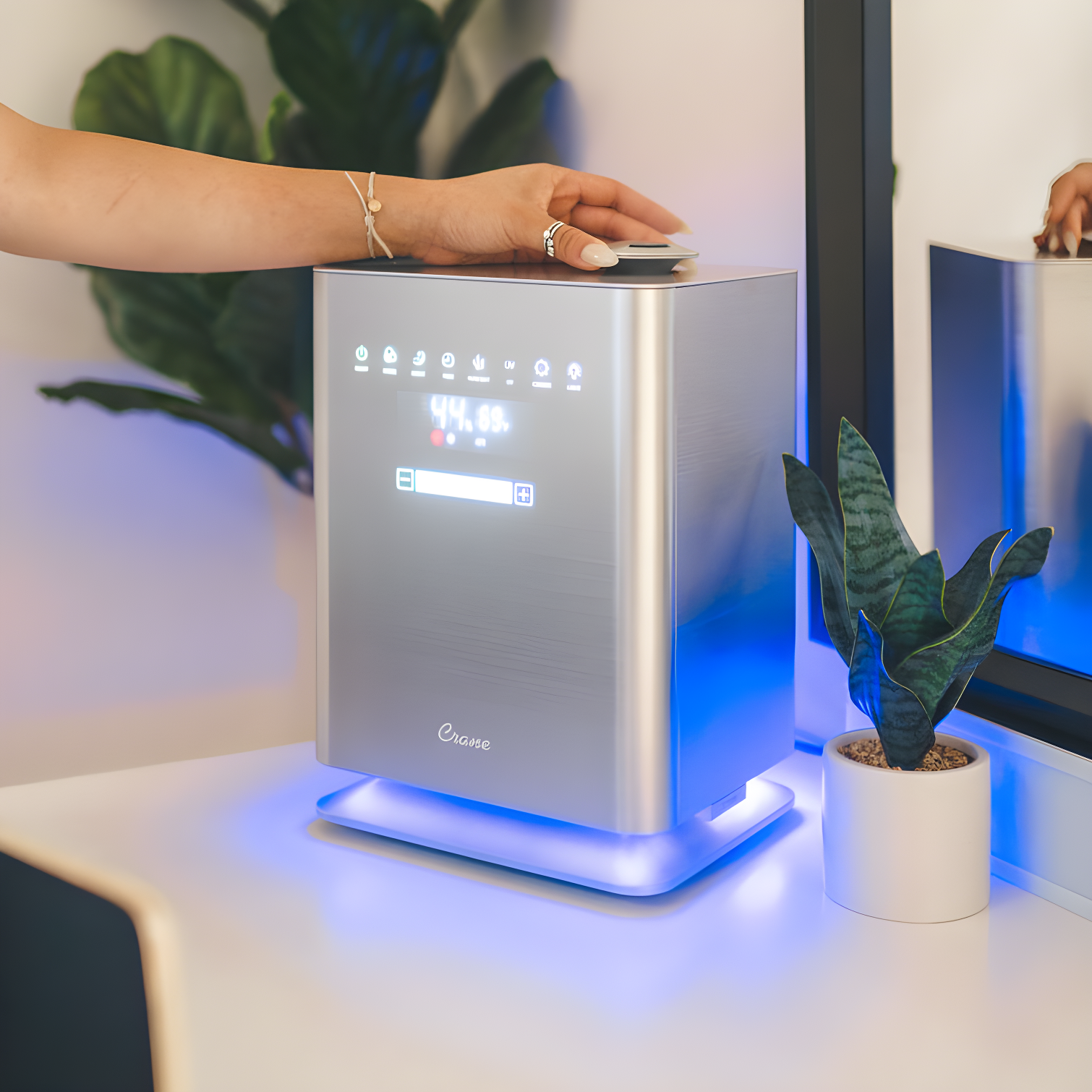 Crane USA Crane USA 1.2 Gallons Cool Mist Ultrasonic for 500 Cubic Feet