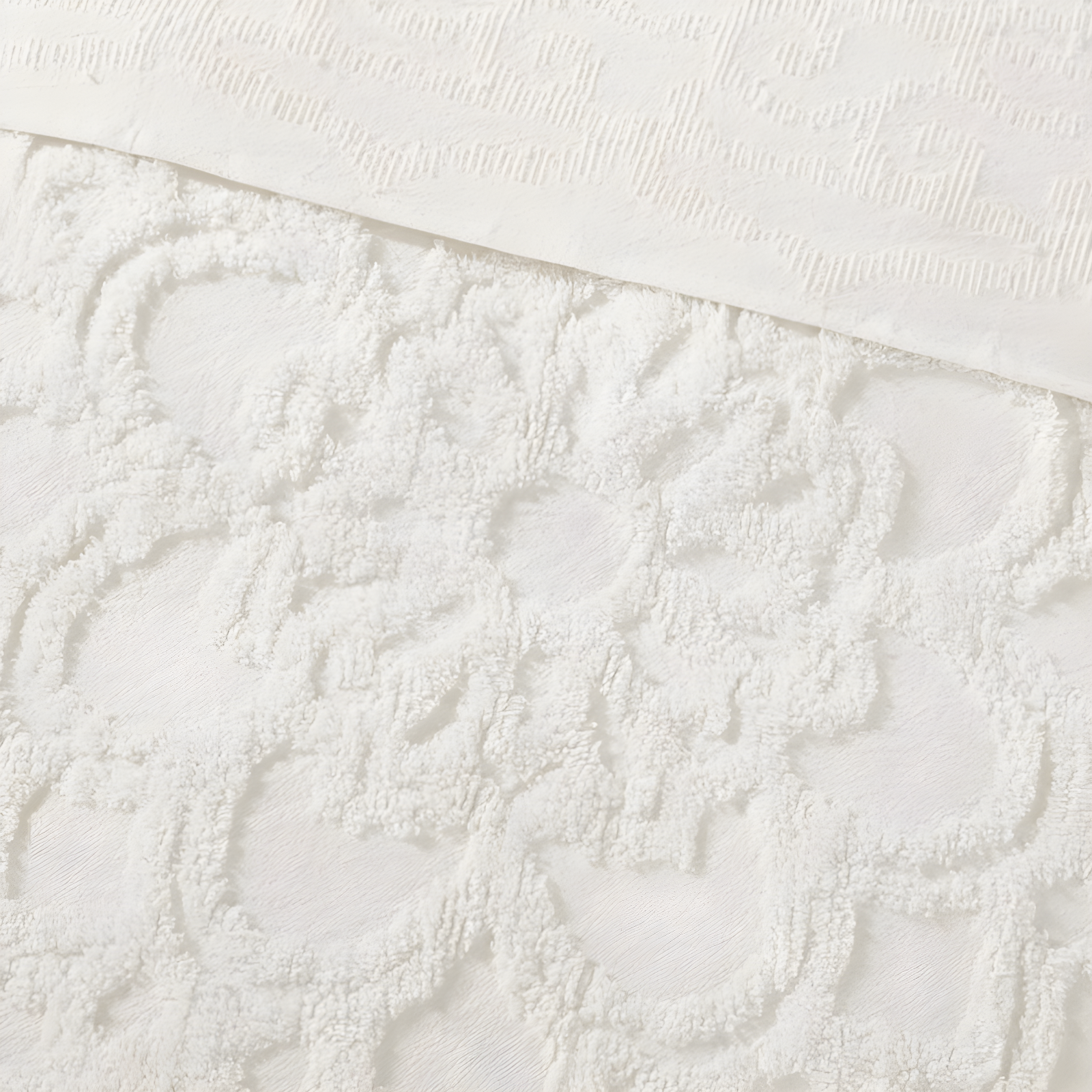 Madison Park Laetitia Tufted Chenille Cotton Medallion Fringe Coverlet Set