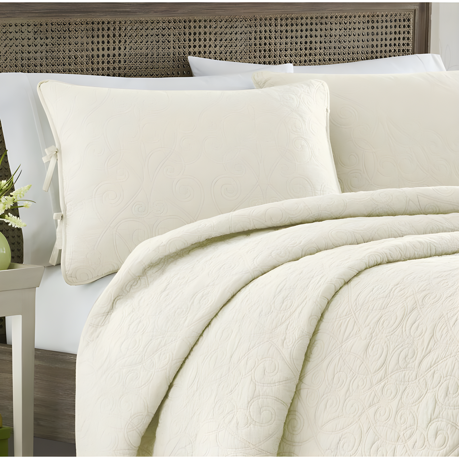 Laura Ashley Laura Ashley Felicity Cotton Reversible Quilt Set