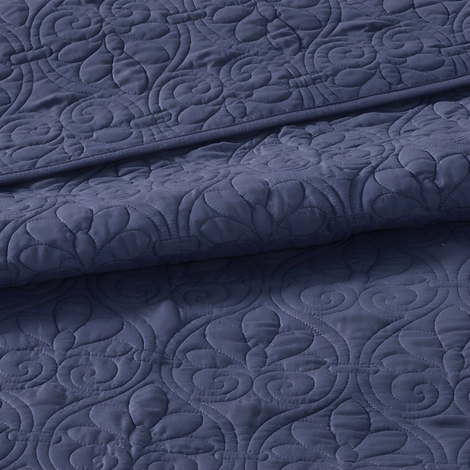 Quebec Reversible Coverlet Set