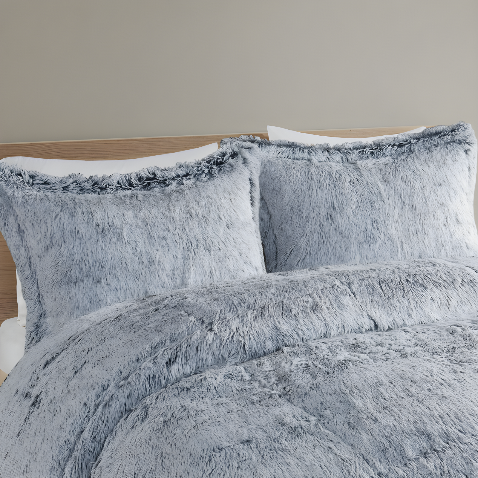 Intelligent Design Malea Shaggy Faux Fur Comforter Mini Set
