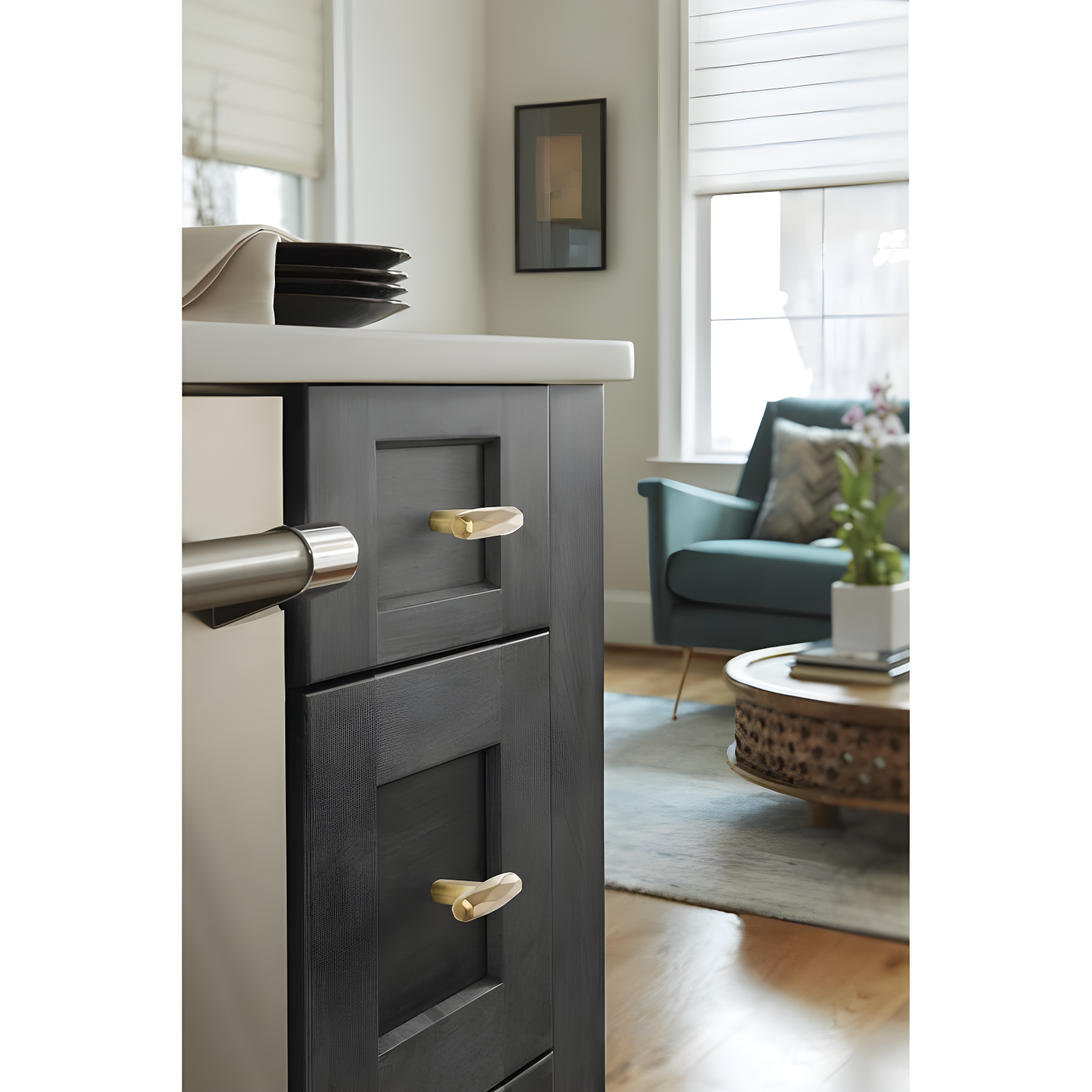 St. Vincent 1 7/16" Length Bar Knob