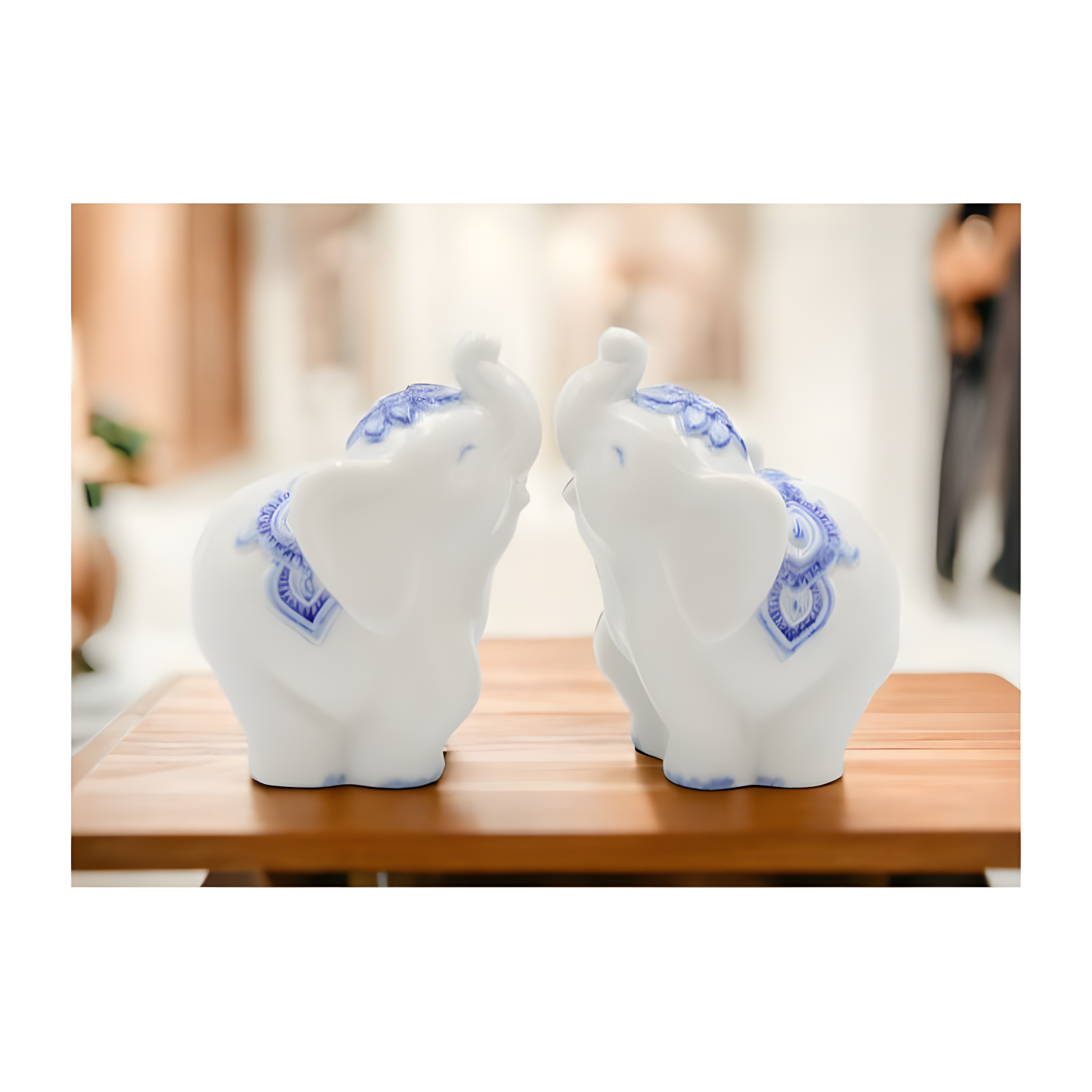 Cosmos Gifts Blue Print Elephant Salt and Pepper Shaker Set (Set of 2)