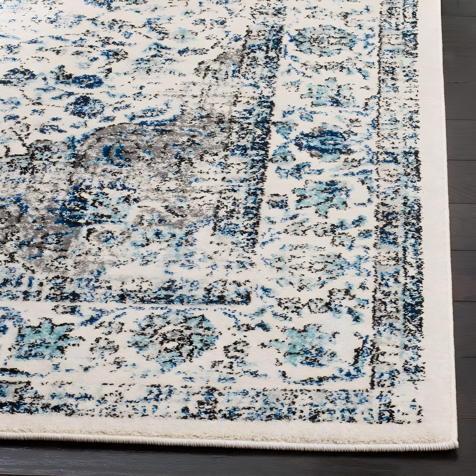Evoke EVK220 Power Loomed Accent Rug - Ivory/Grey - 2'2"x4' - Safavieh.