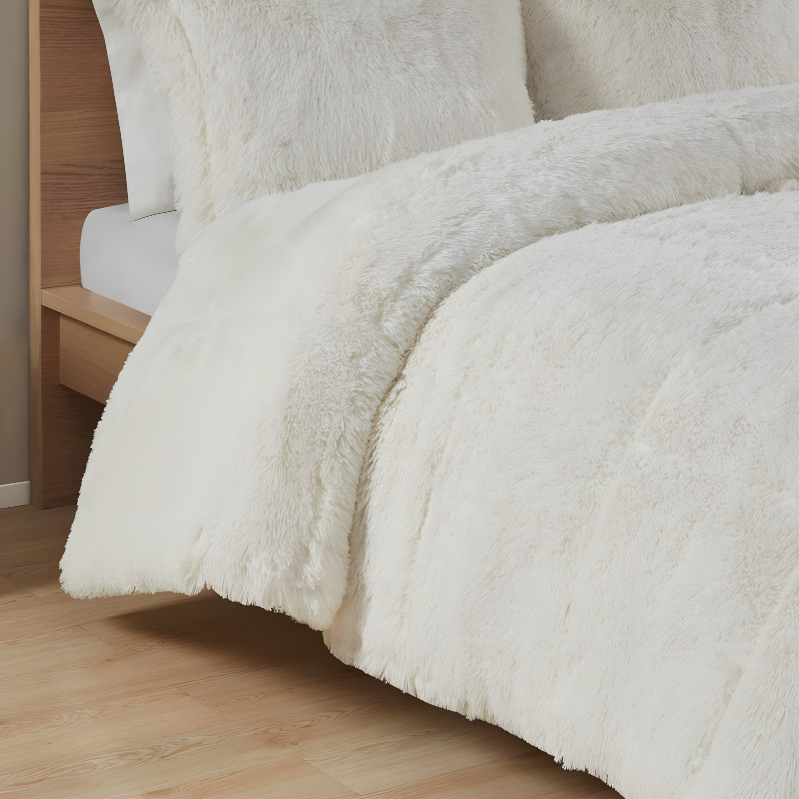 Intelligent Design Malea Shaggy Faux Fur Comforter Mini Set