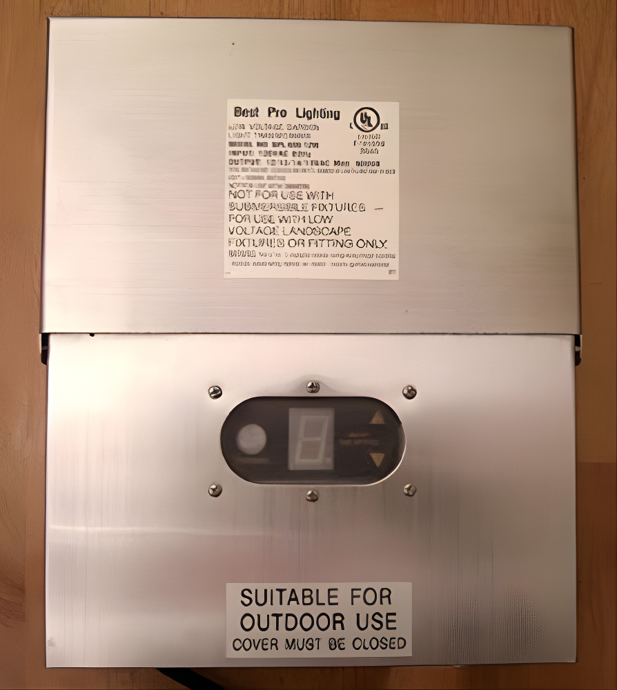 Best Pro Lighting 600W Multi Tap 12V - 15V Stainless Steel Low Voltage Landscape Light Transformer BPL600W-12VSS